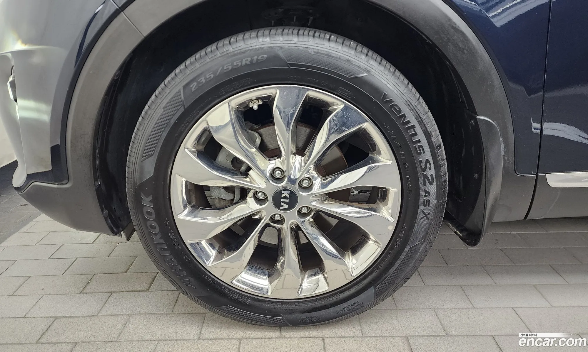 Kia Sorento 2018 KNAPG81BBJA469646 — 9