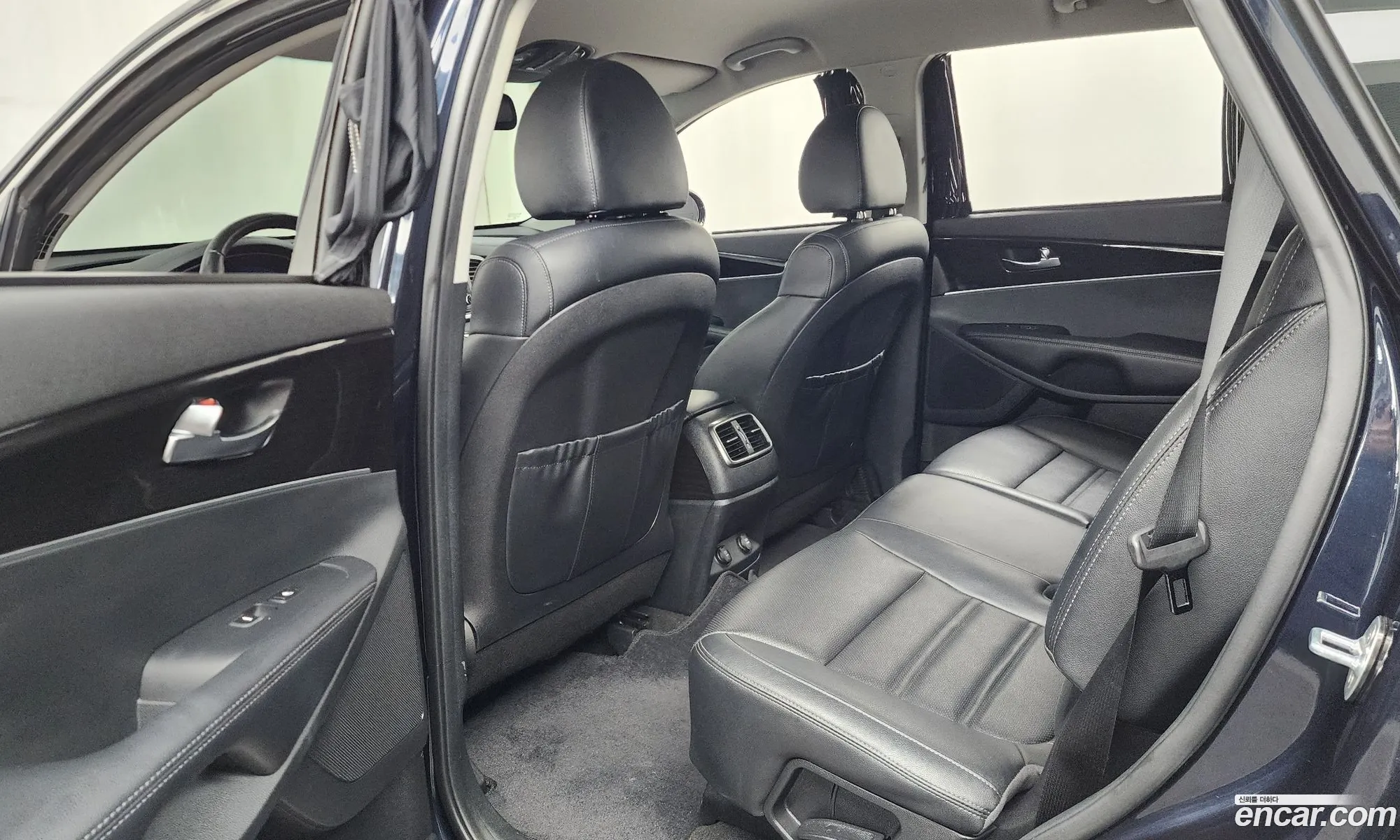 Kia Sorento 2018 KNAPG81BBJA469646 — 24