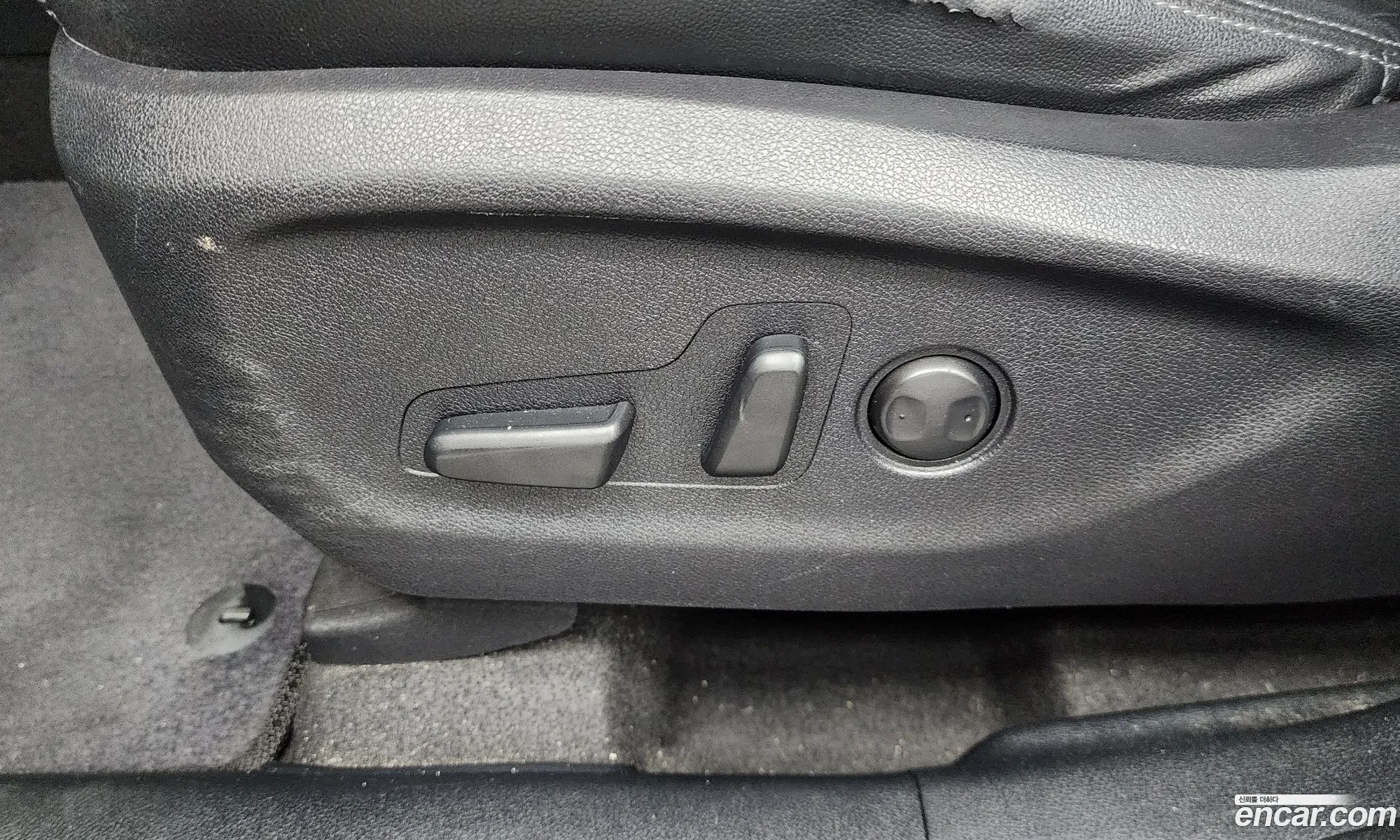 Kia Sorento 2018 KNAPG81BBJA469646 — 3