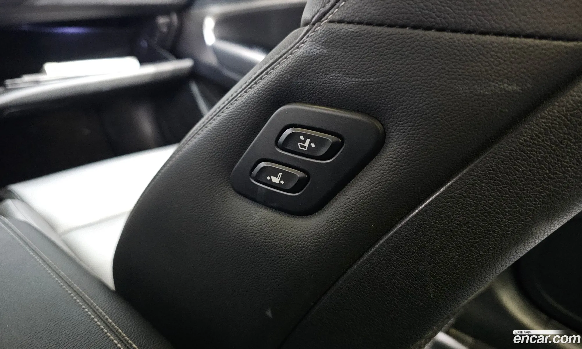 Genesis G70 2020 — 19