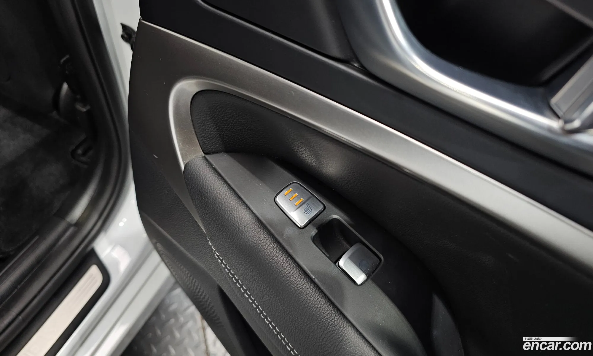 Genesis G70 2020 — 37