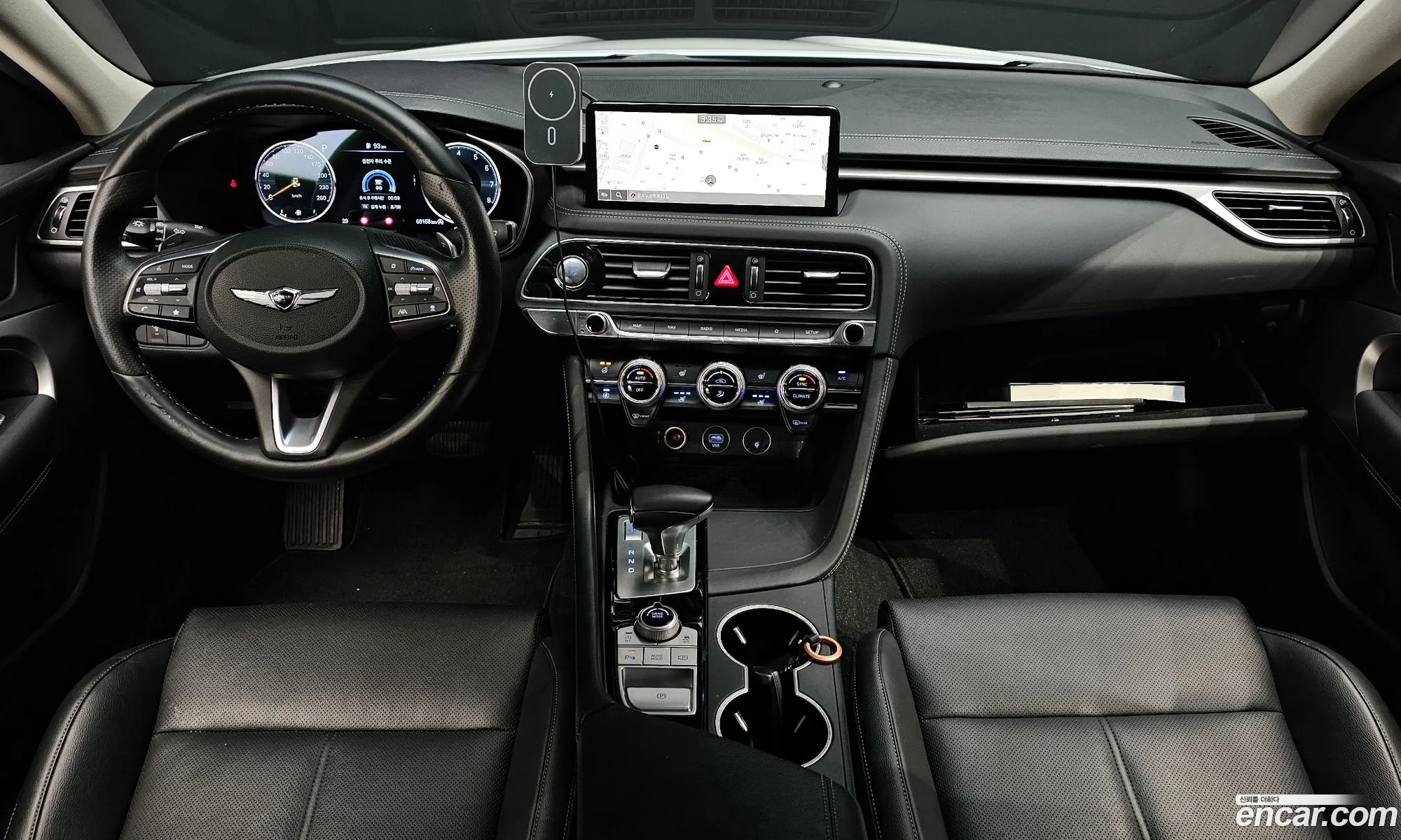Genesis G70 2020 — 32
