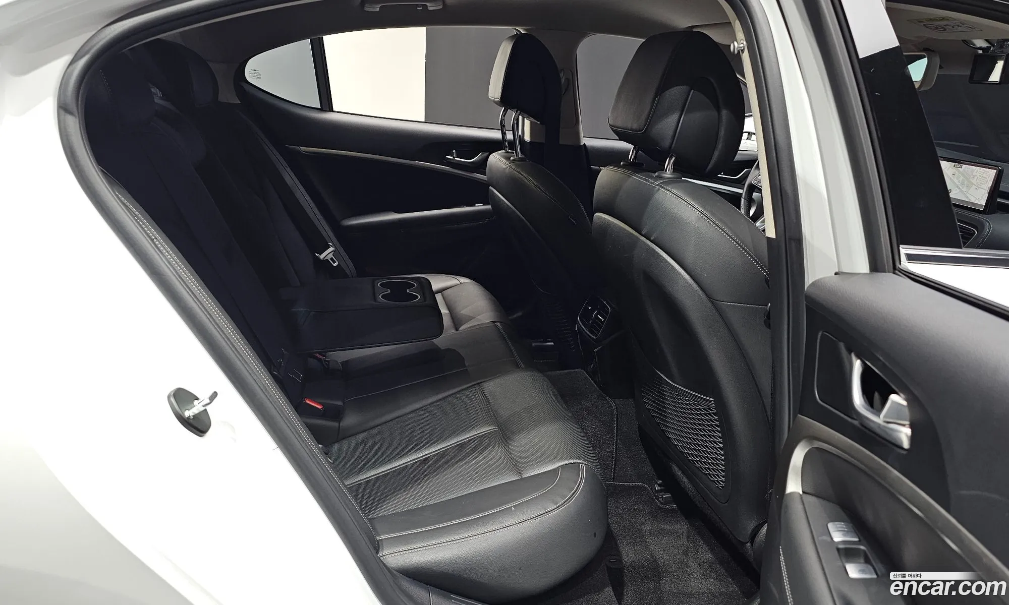 Genesis G70 2020 — 15