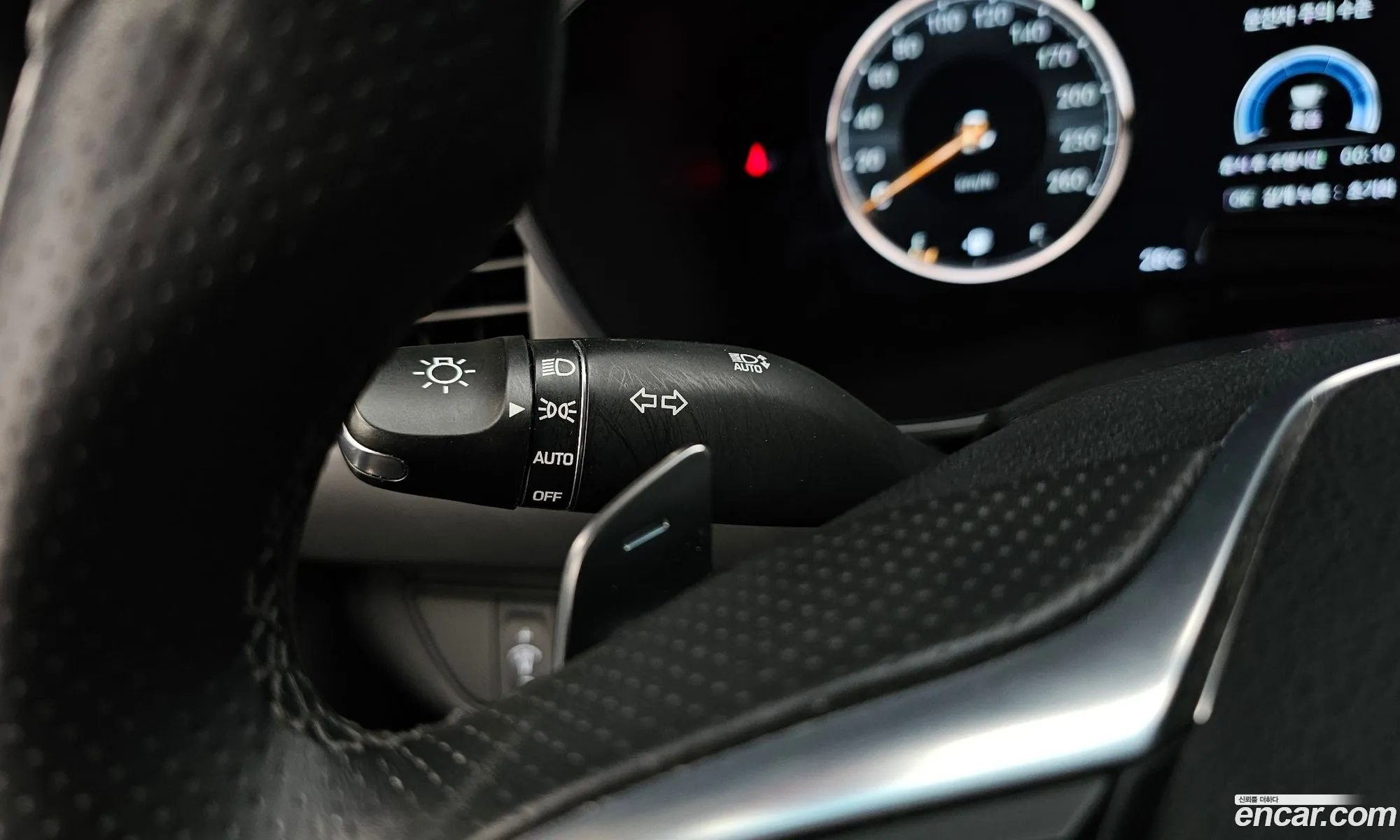 Genesis G70 2020 — 30