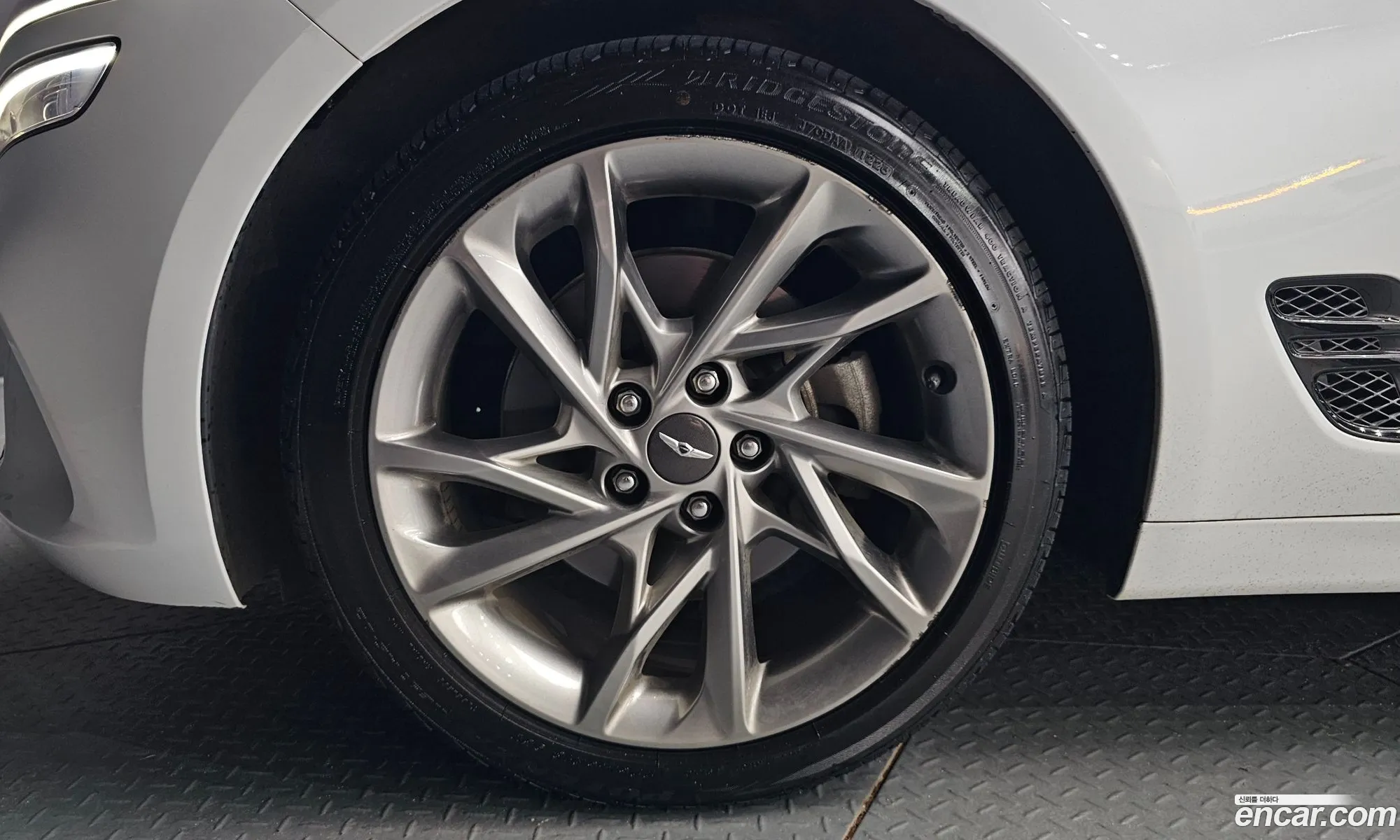 Genesis G70 2020 — 6