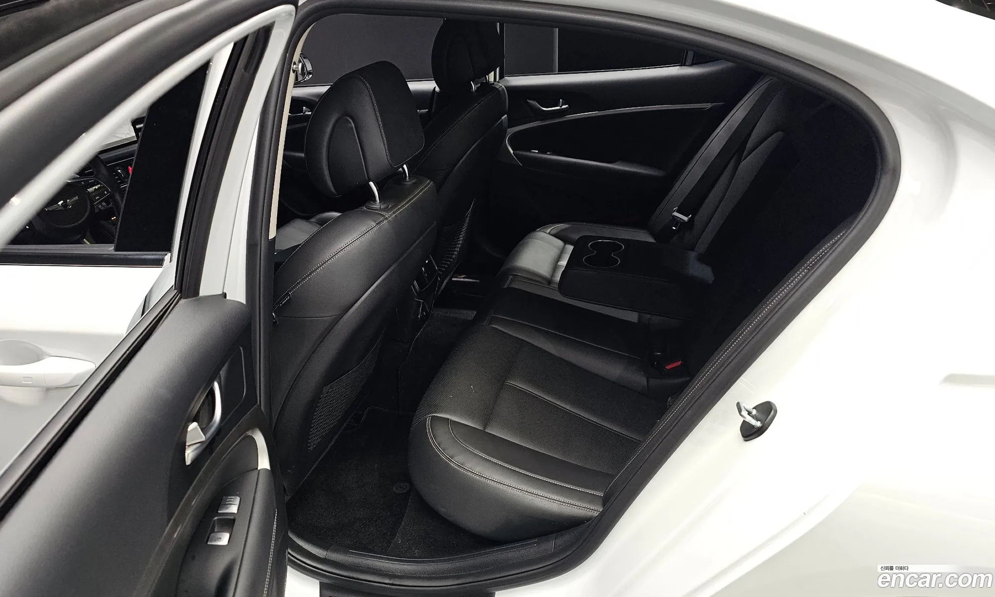 Genesis G70 2020 — 33