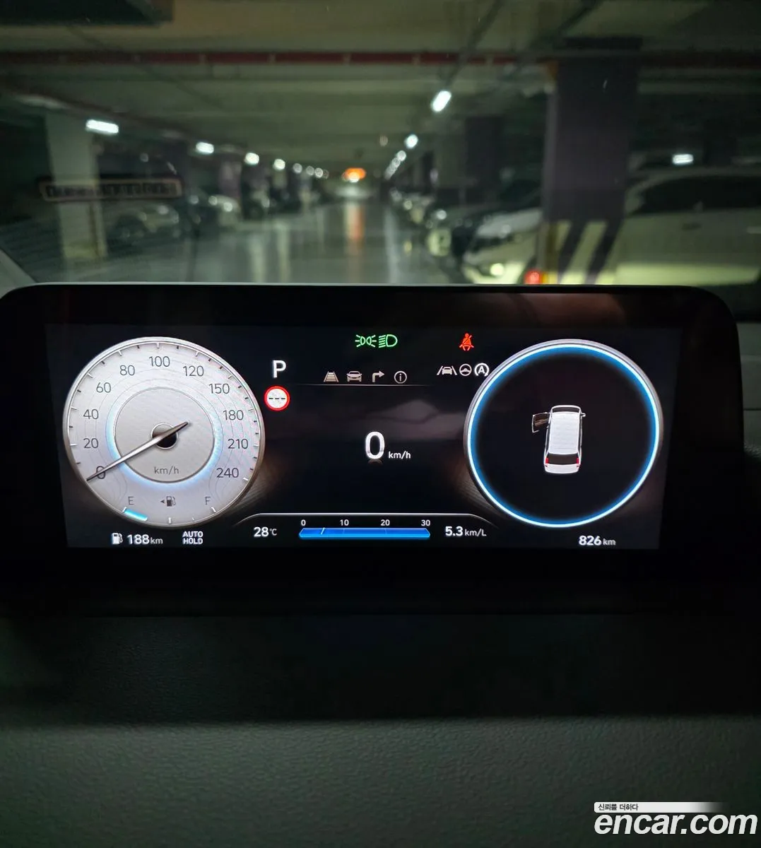 Hyundai Staria 2025 — 7
