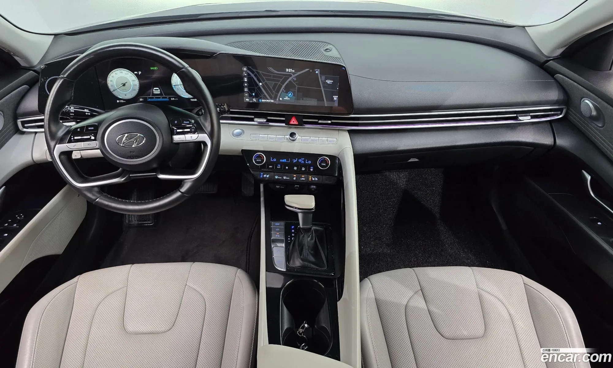 Hyundai Elantra 2021 — 10