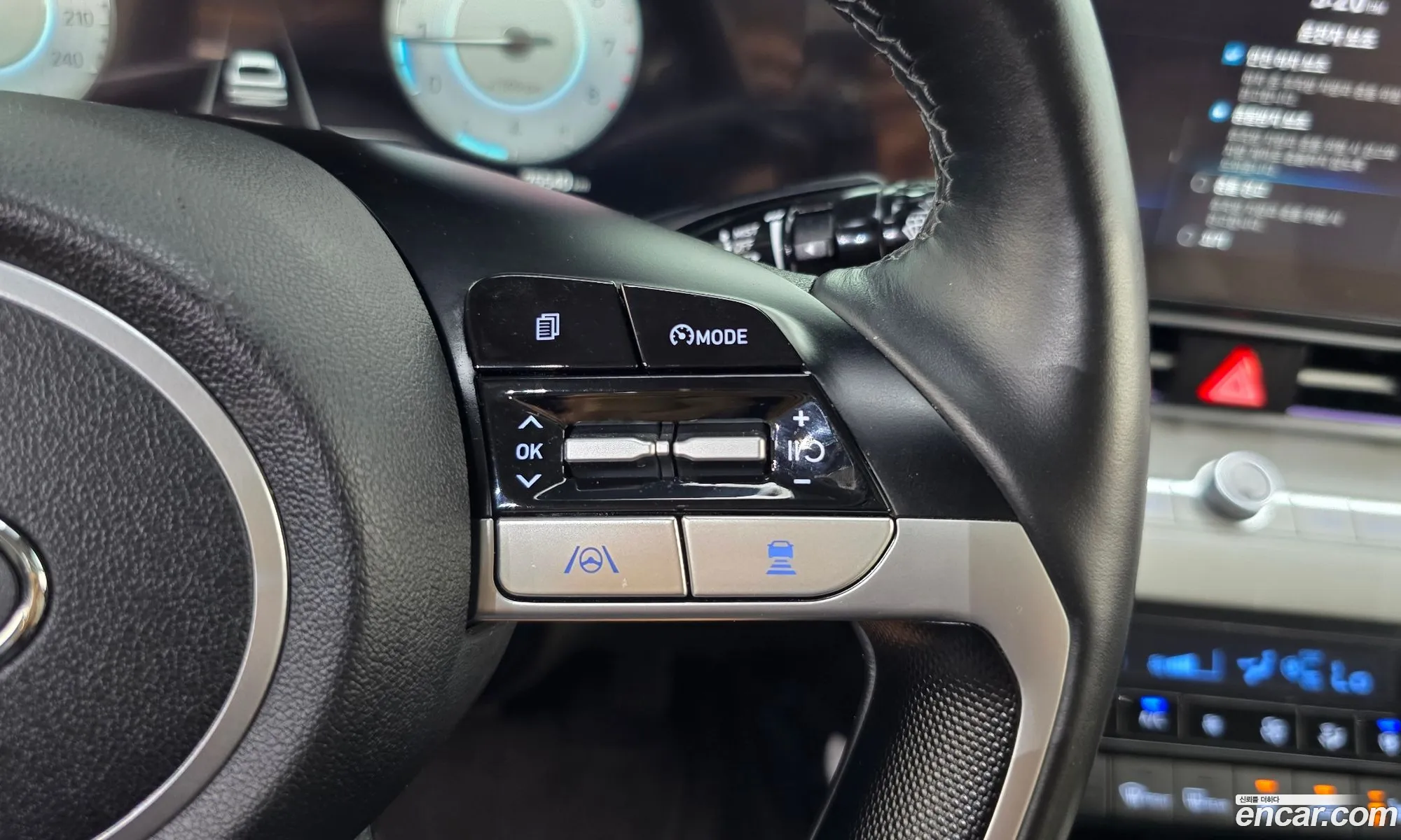 Hyundai Elantra 2021 — 16