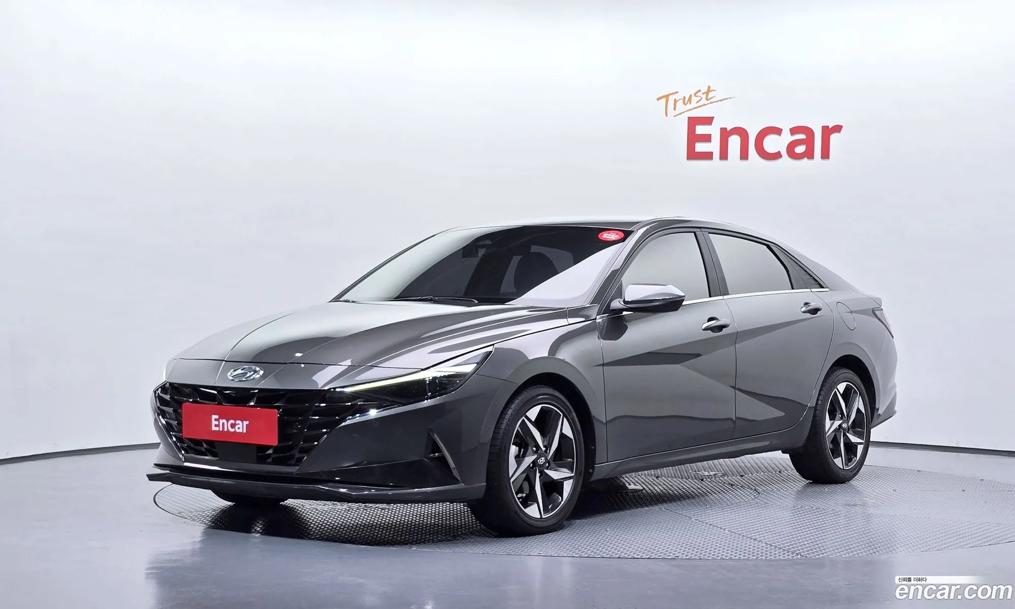 Hyundai Elantra 2021 — 32