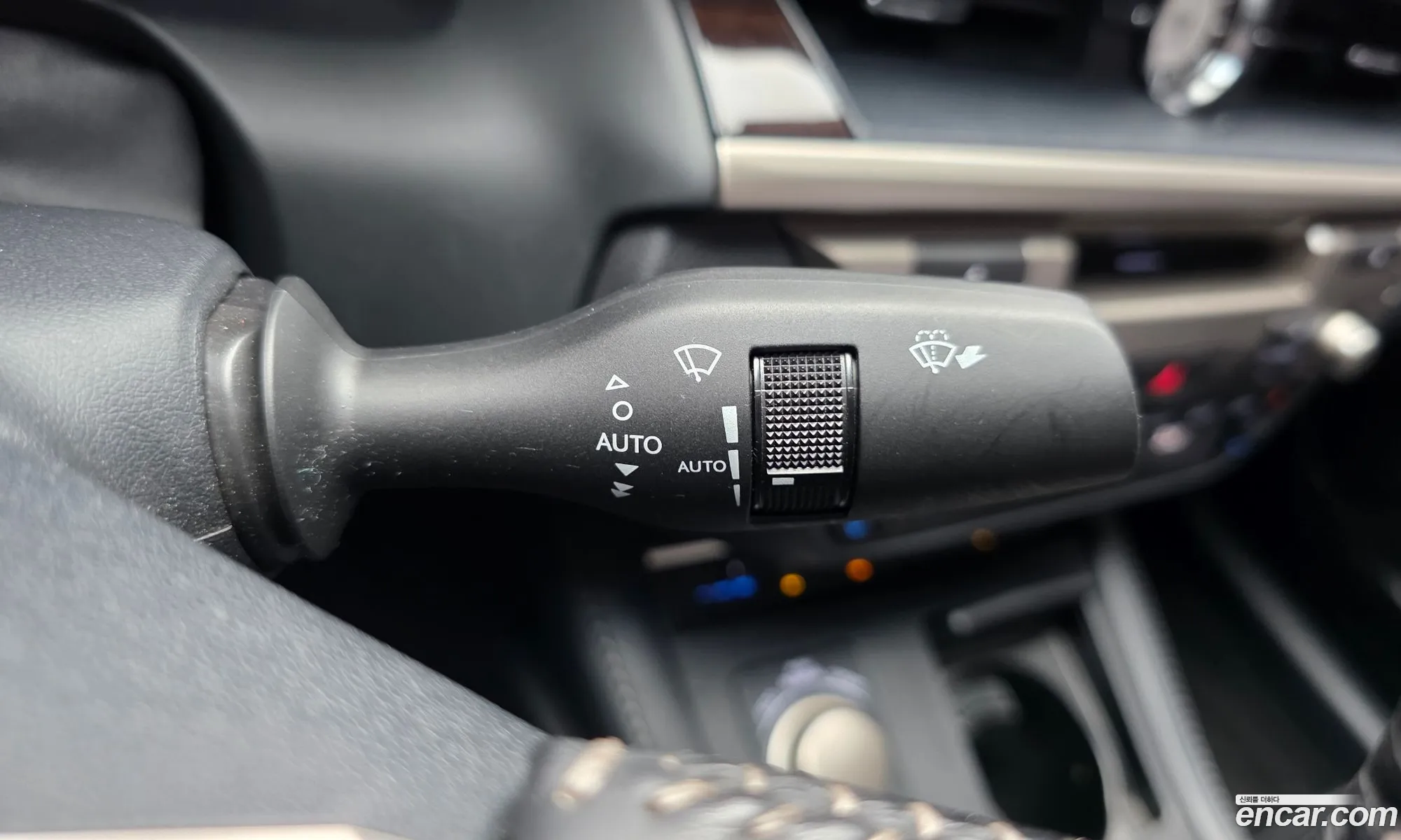 Lexus ES300h 2017 — 5
