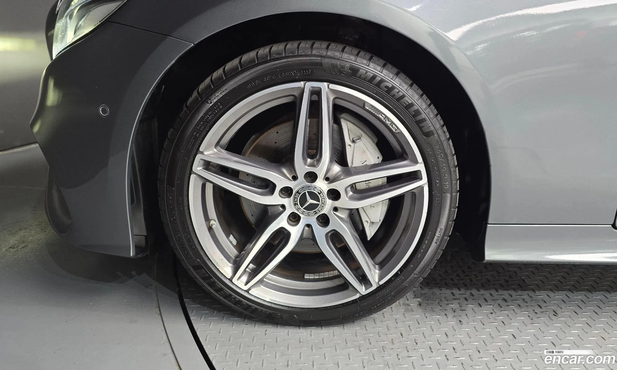 Mercedes-Benz E-Class W213 2017 — 3