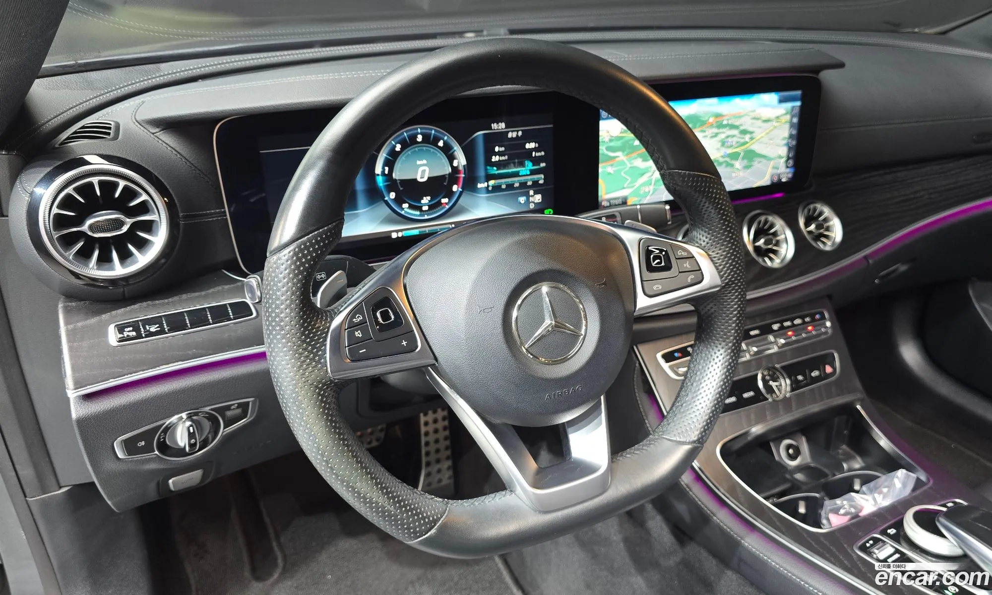 Mercedes-Benz E-Class W213 2017 — 19