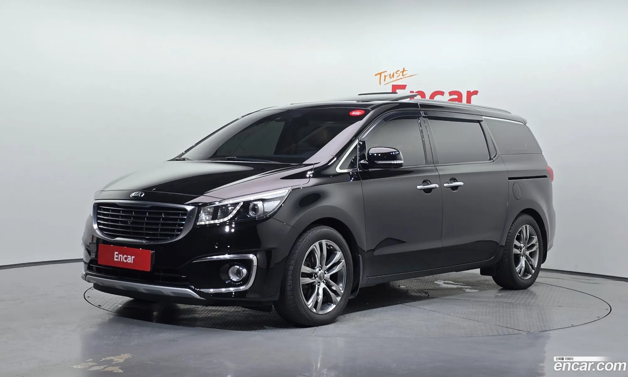 Kia Carnival 2015 — 23