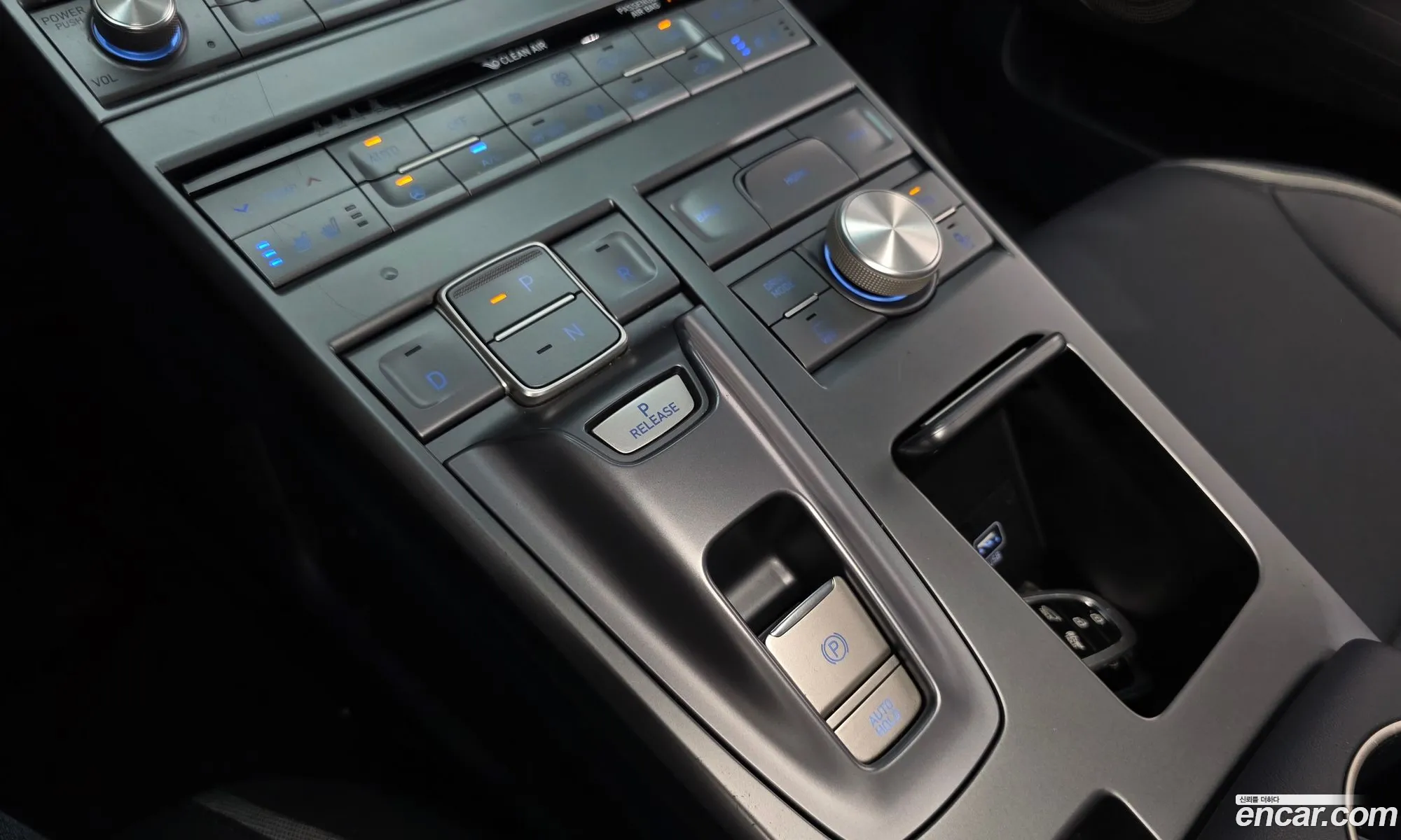 Hyundai Nexo 2022 KMHJ8816FPU024571 — 32