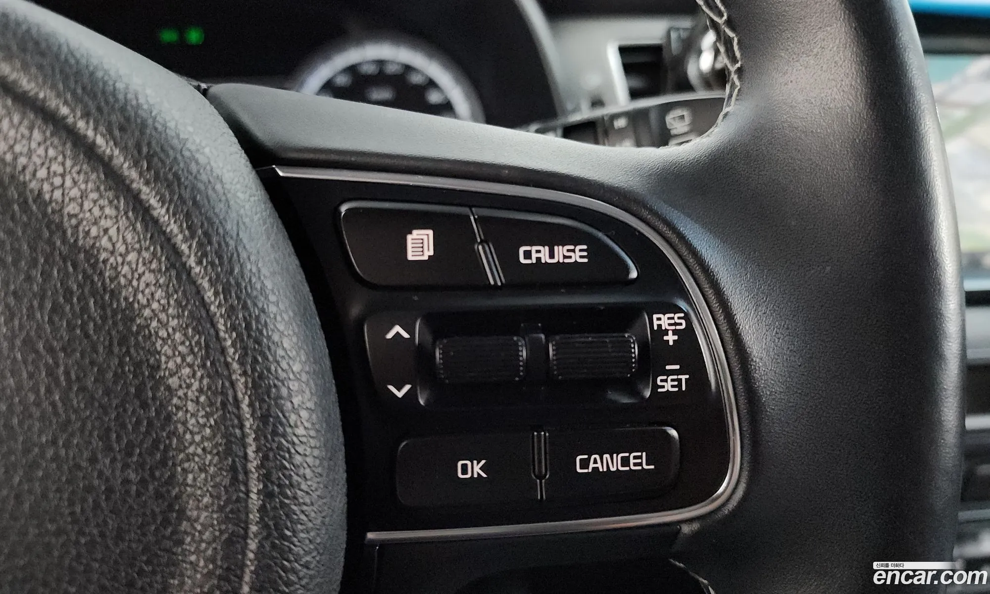 Kia Niro 2017 KNACB81CGHA062047 — 8