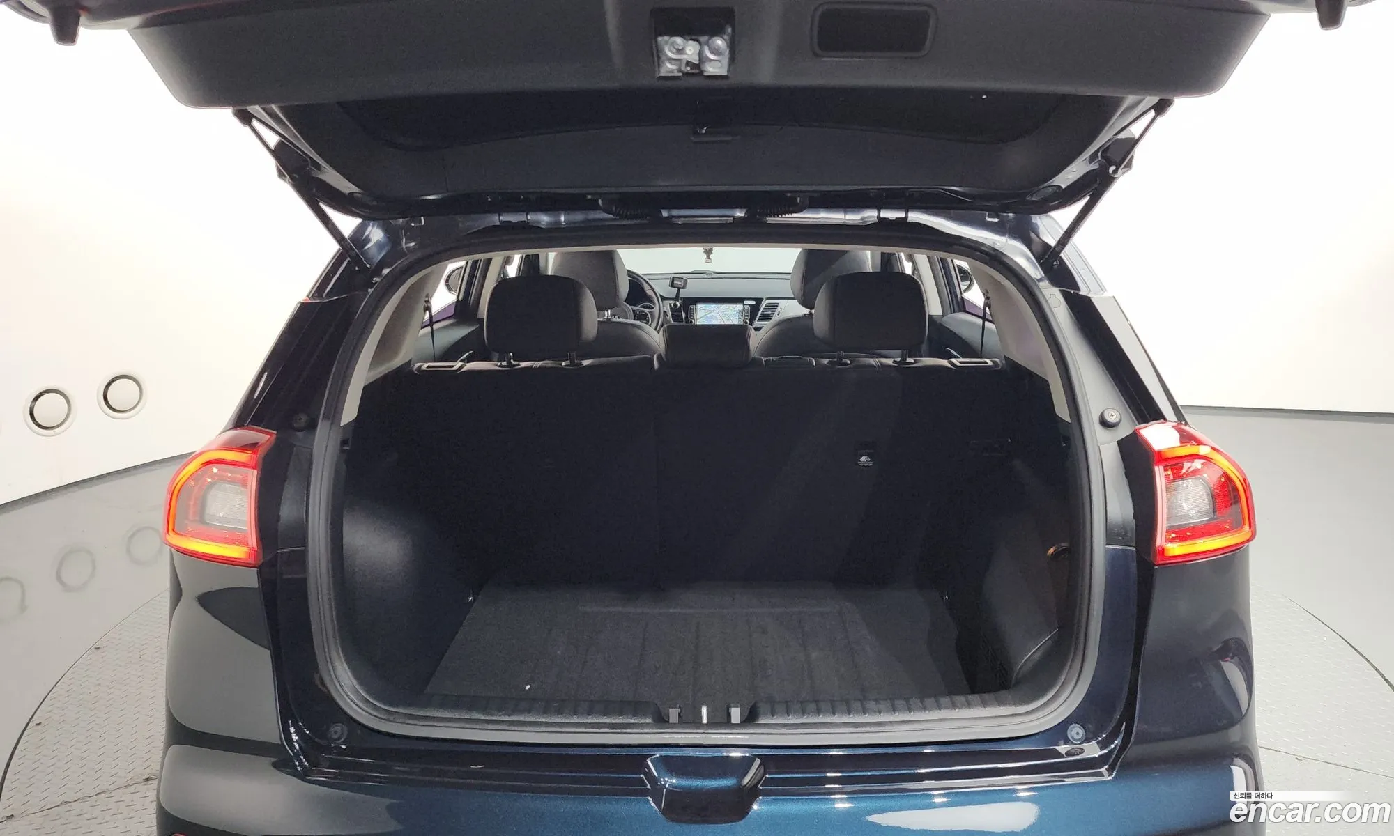 Kia Niro 2017 KNACB81CGHA062047 — 13