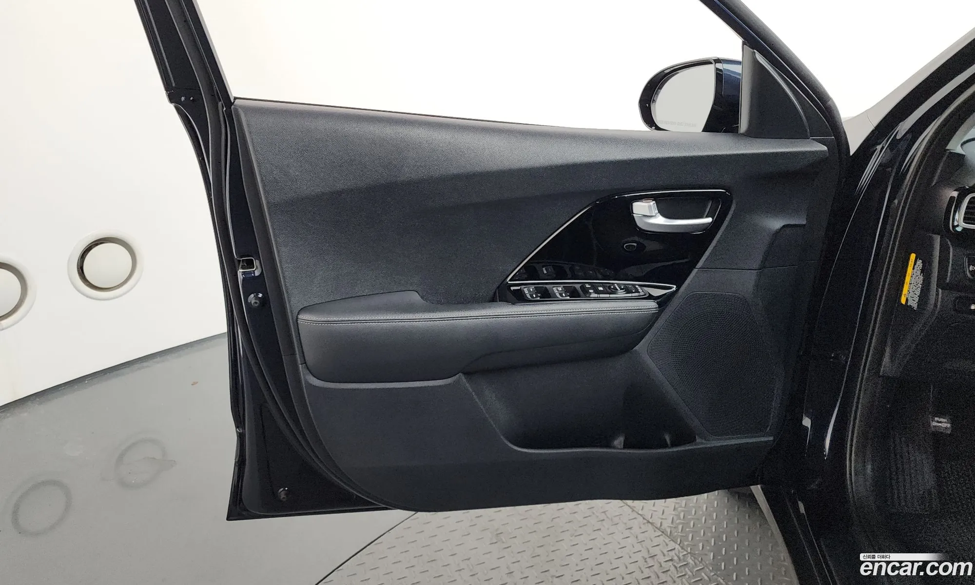 Kia Niro 2017 KNACB81CGHA062047 — 15
