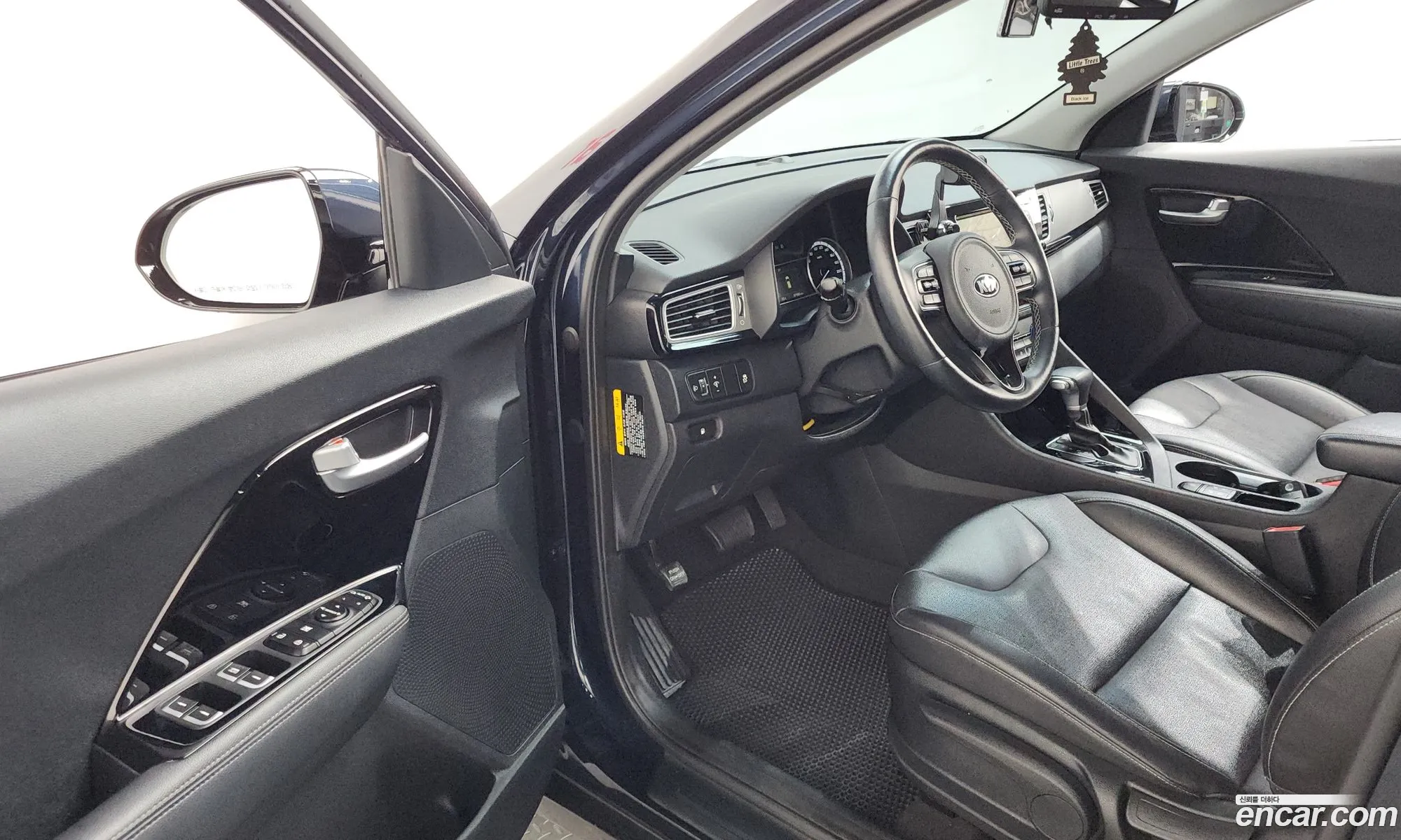 Kia Niro 2017 KNACB81CGHA062047 — 29