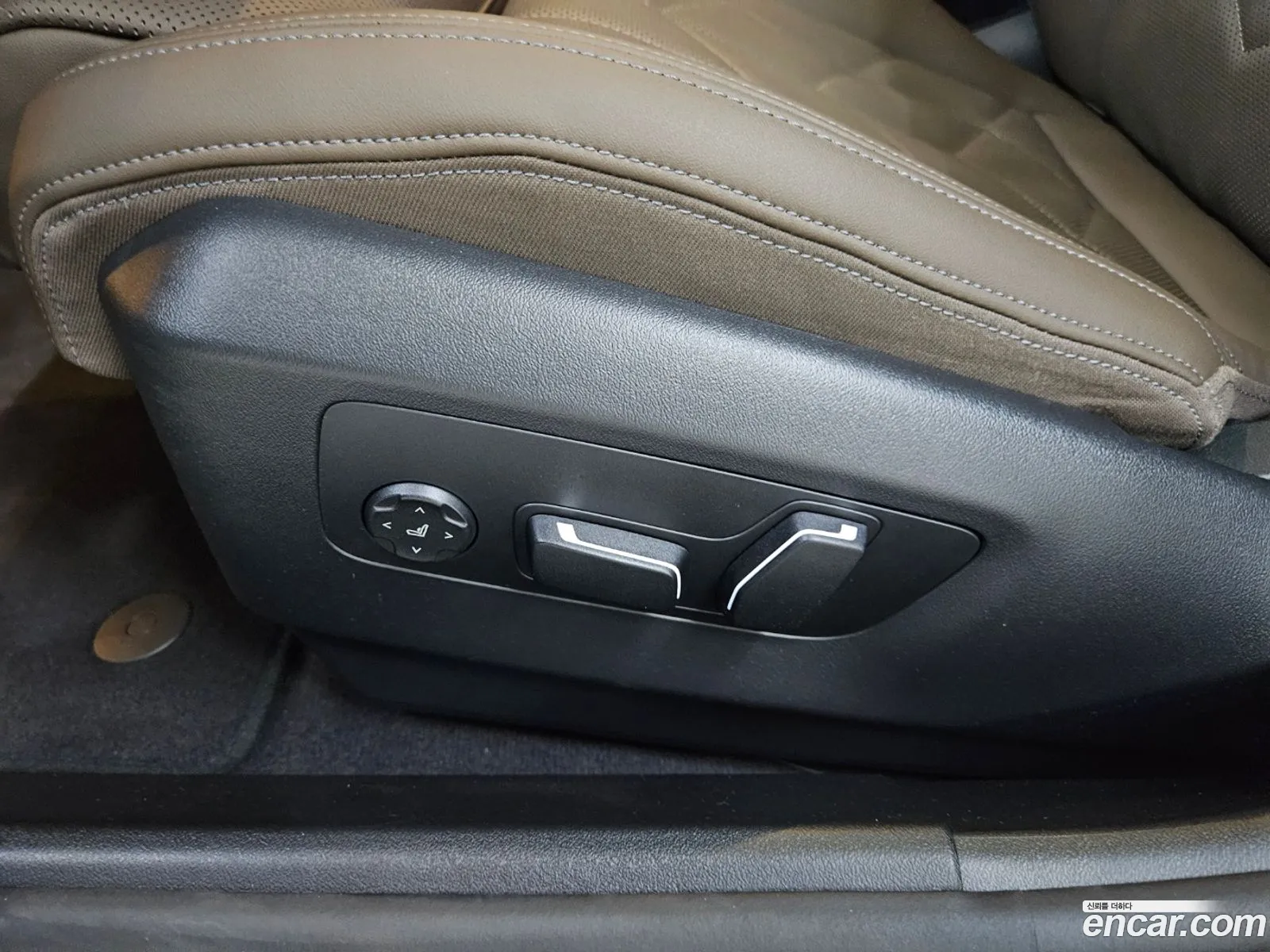 BMW 5 Series 2025 — 15