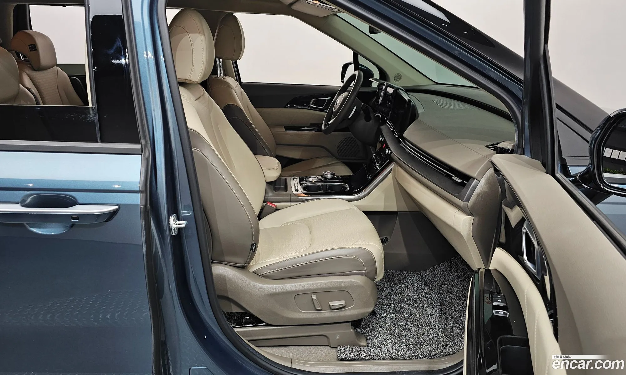 Kia Carnival 2021 KNANE813BMS126034 — 6