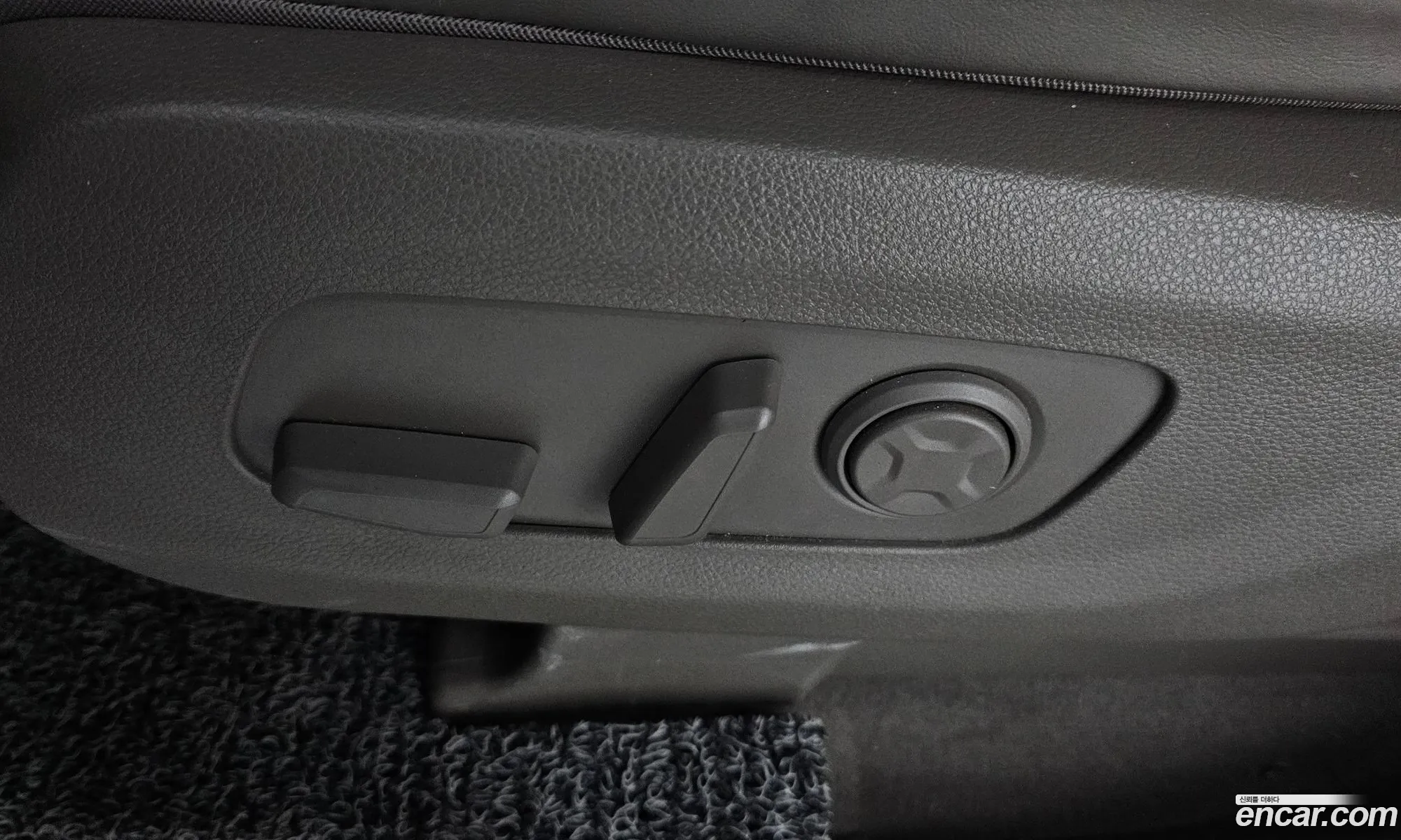 Kia Carnival 2021 KNANE813BMS126034 — 17