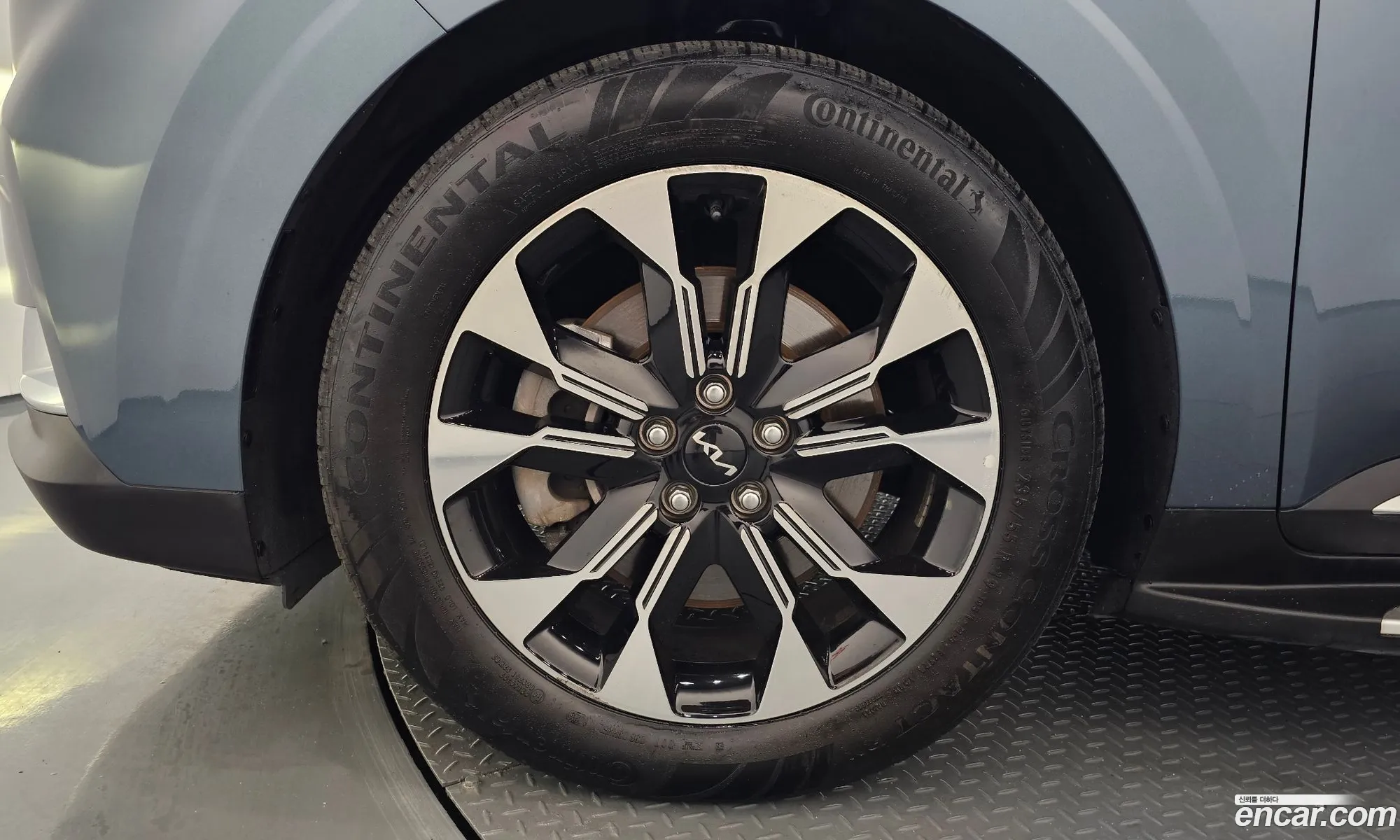 Kia Carnival 2021 KNANE813BMS126034 — 23