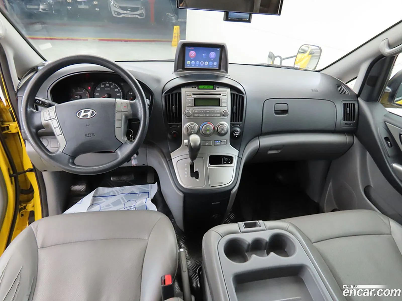 Hyundai Grand Starex 2013 — 11