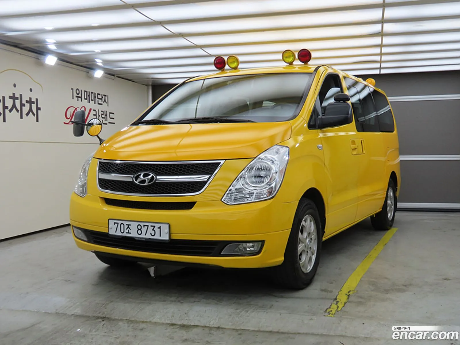 Hyundai Grand Starex 2013 — 18