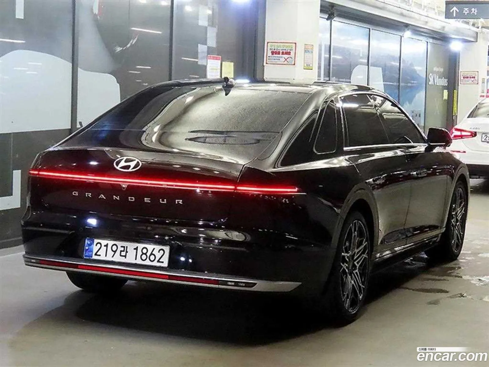 Hyundai Grandeur 2023 — 3