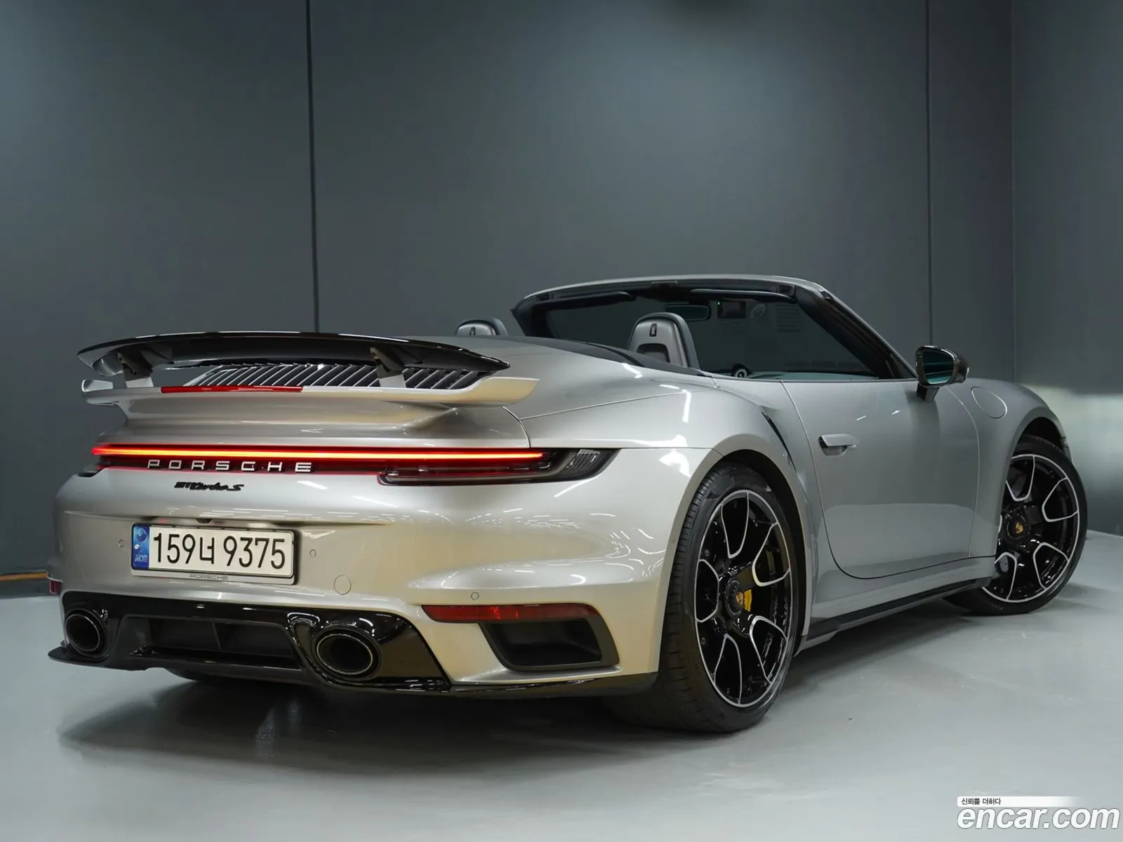 Porsche 911 2022 — 18
