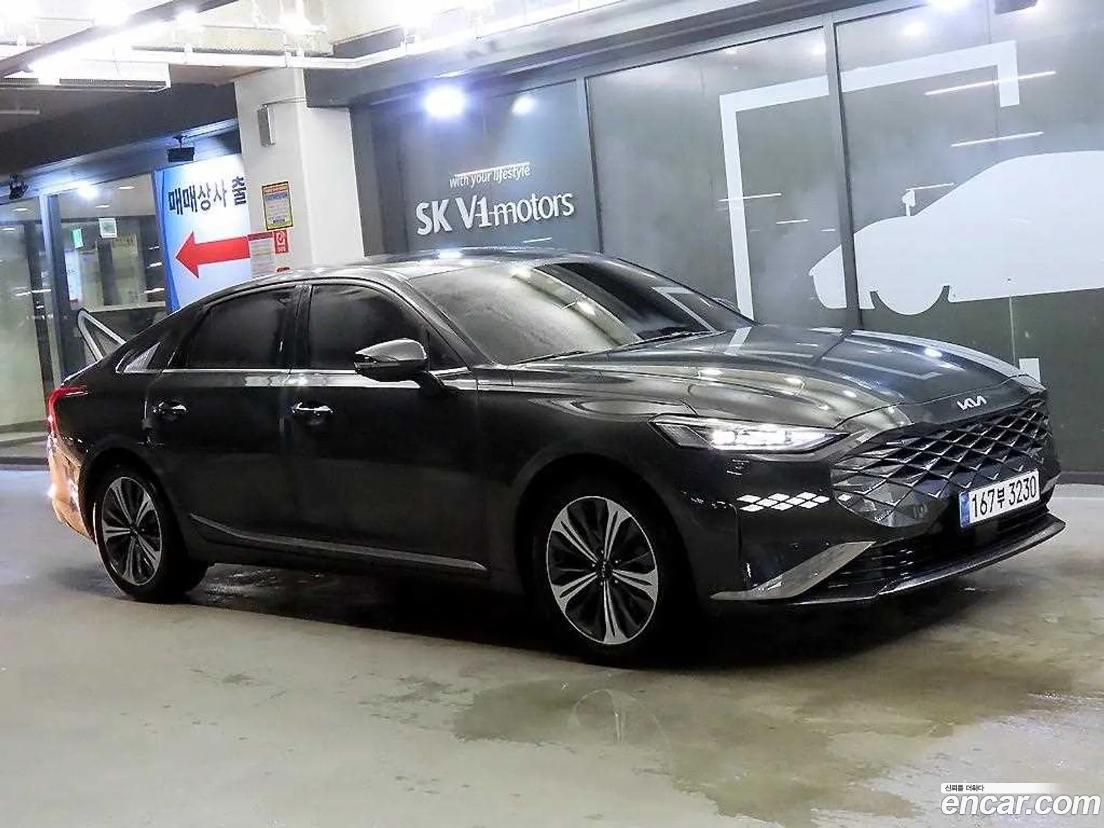Kia K8 Hybrid 2022 — 17
