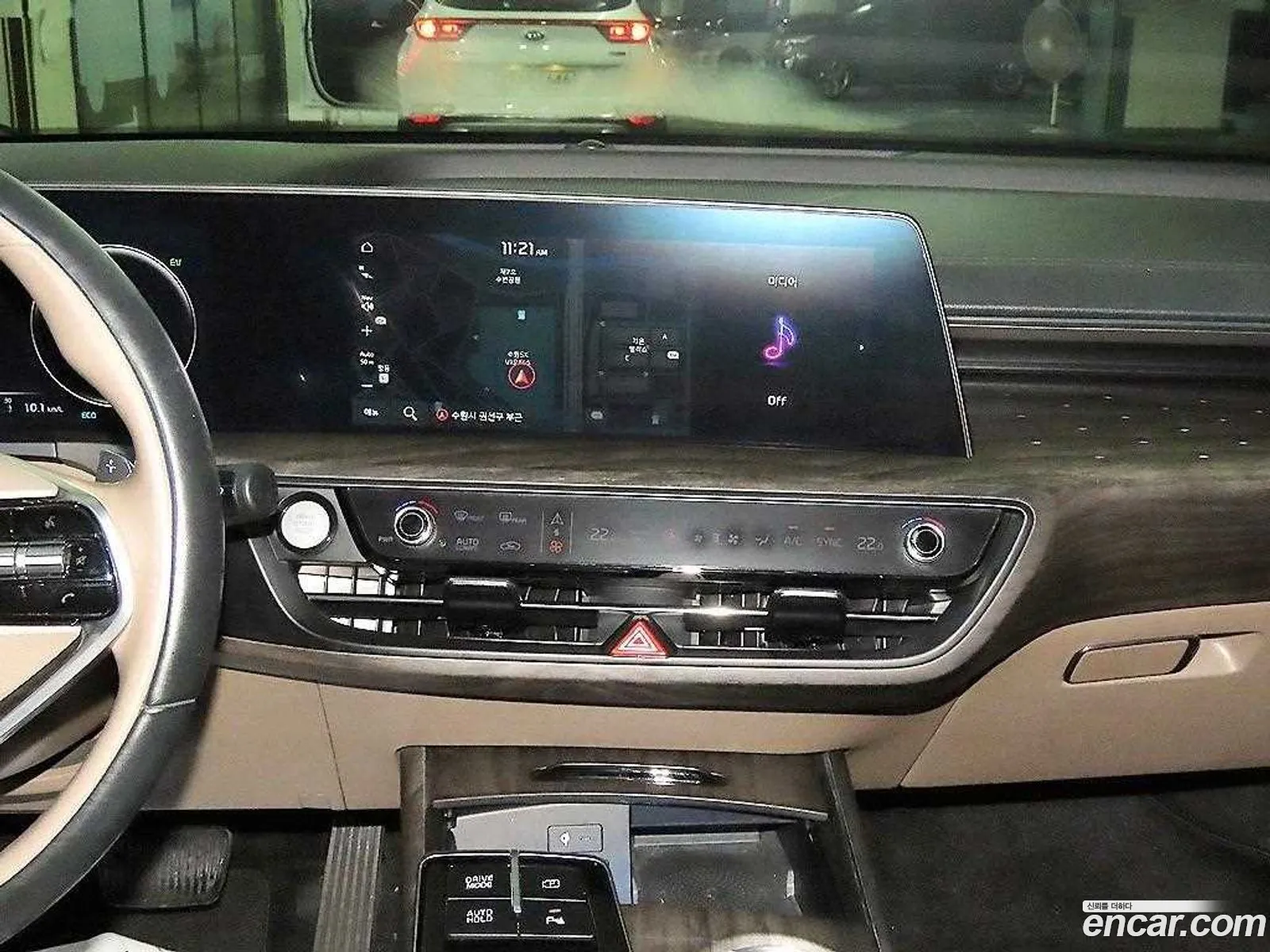 Kia K8 Hybrid 2022 — 7