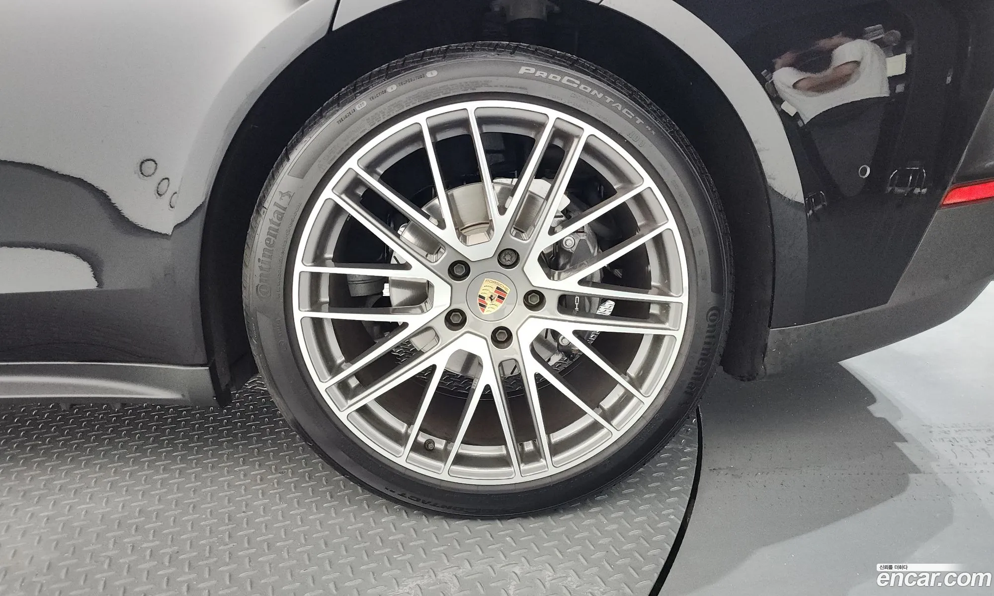 Porsche Panamera 2024 WP0AA2YA2RL008834 — 16