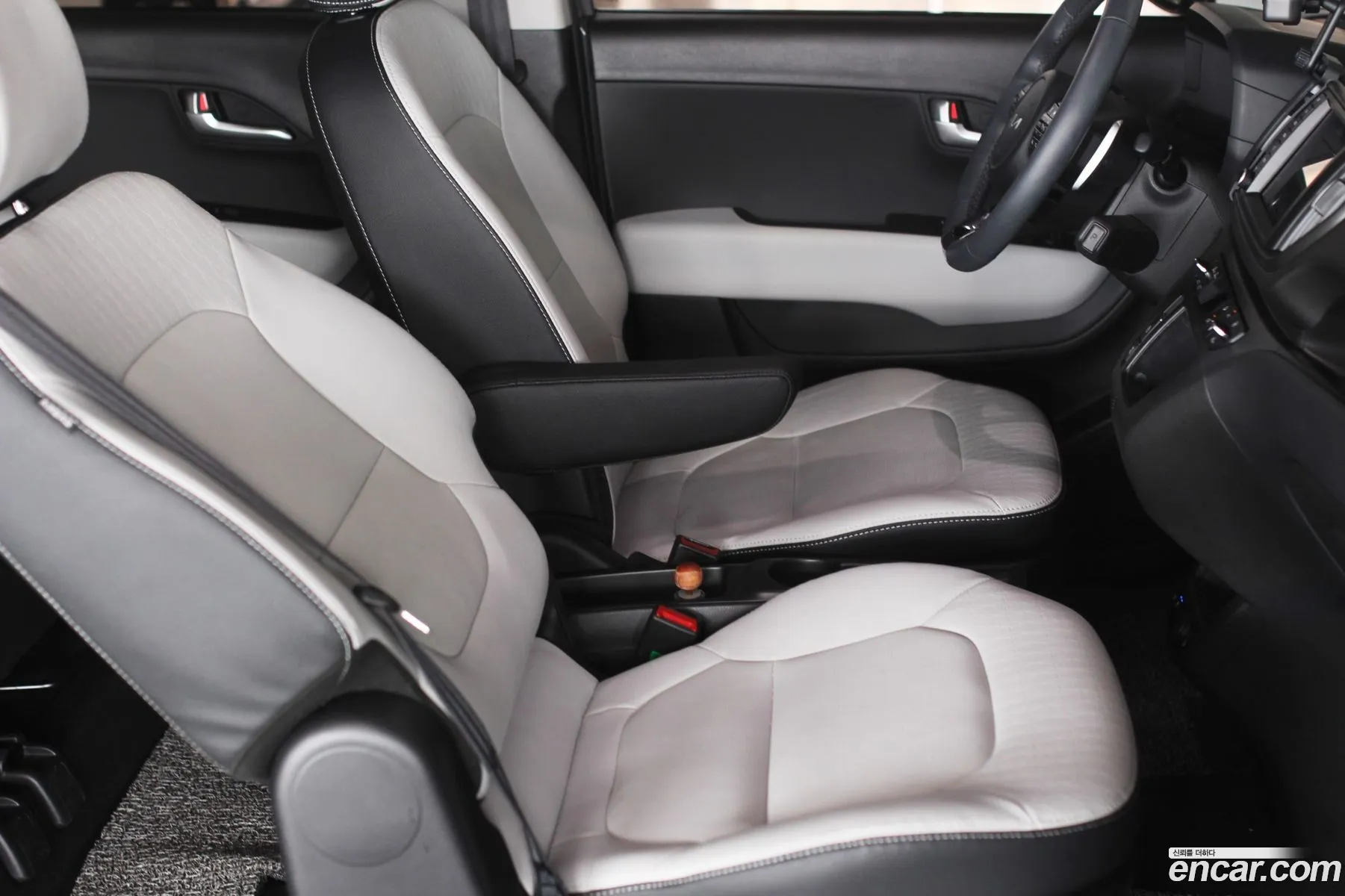 Kia Kia Ray EV 2025 — 9