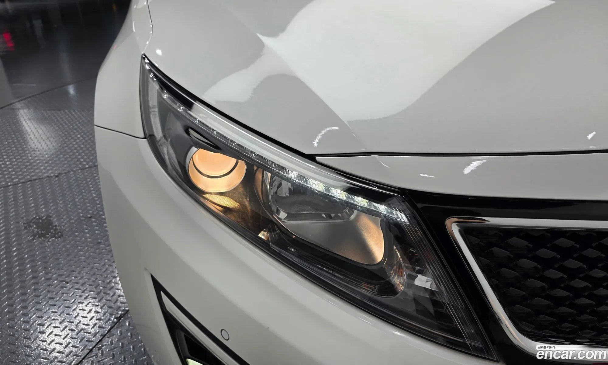 Kia K5 2013 KNAGM418BEA435671 — 12