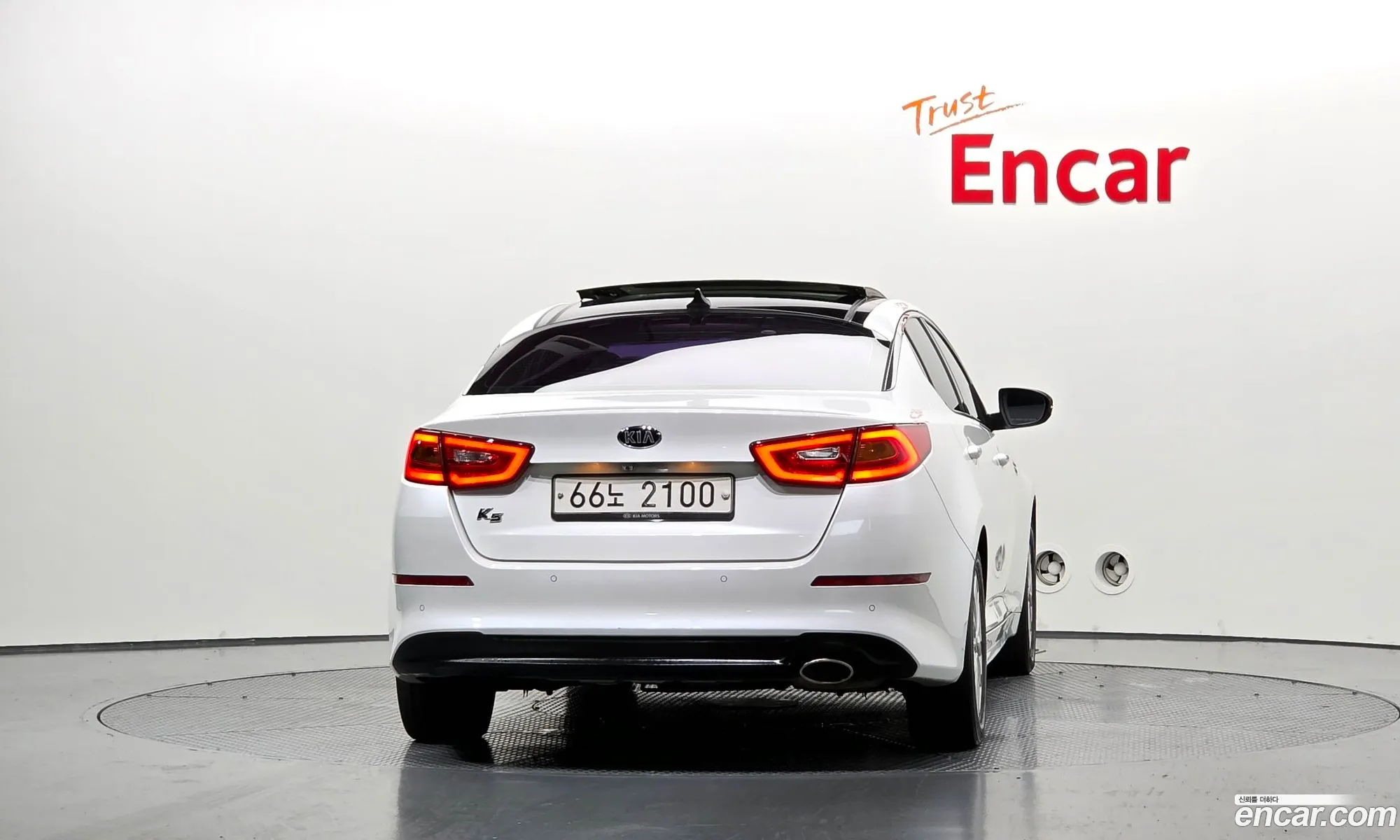 Kia K5 2013 KNAGM418BEA435671 — 21