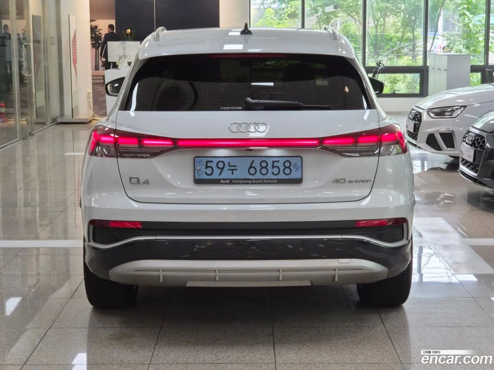 Audi Q4 e-tron 2022 — 13