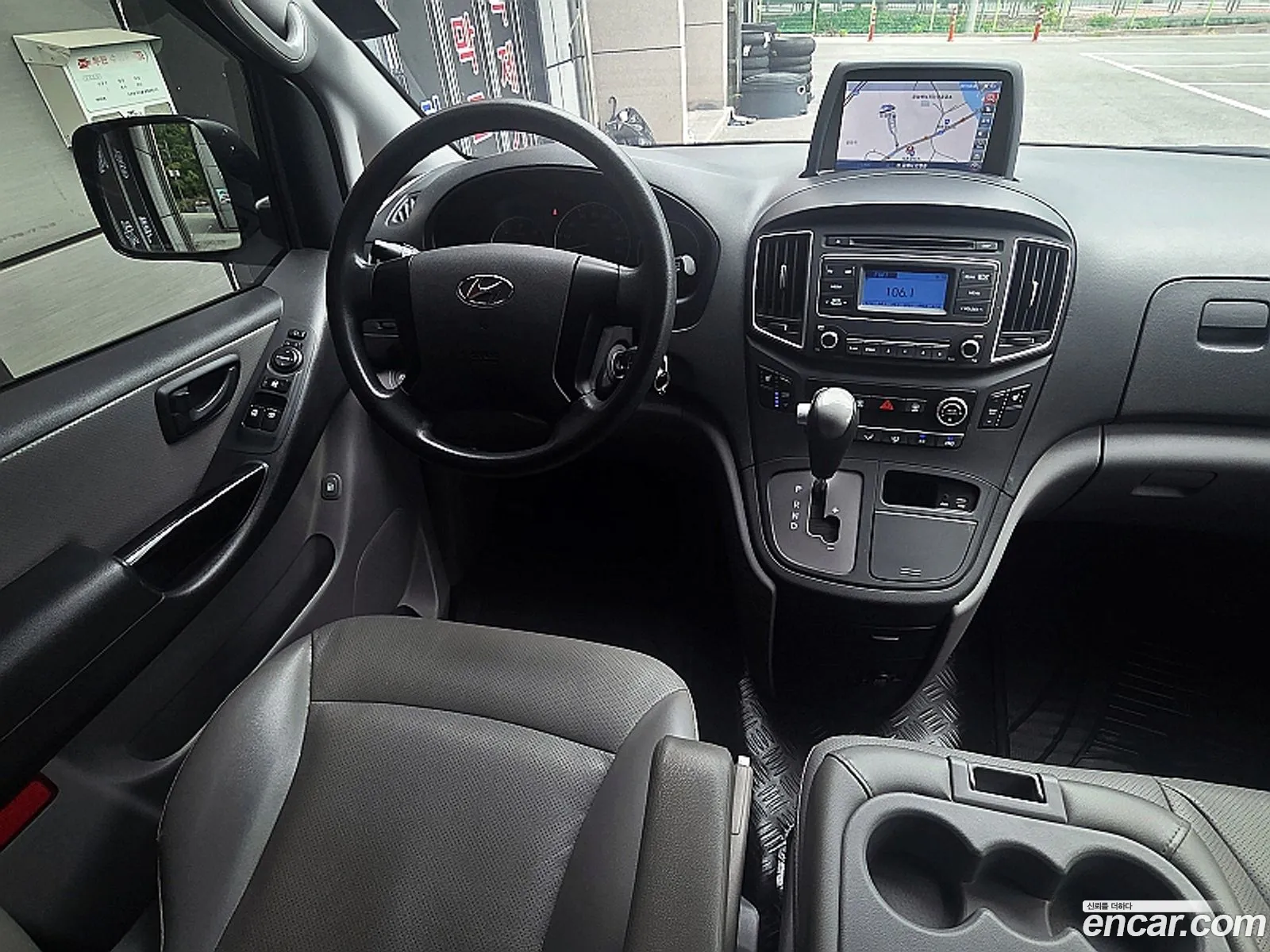 Hyundai Grand Starex 2018 — 13