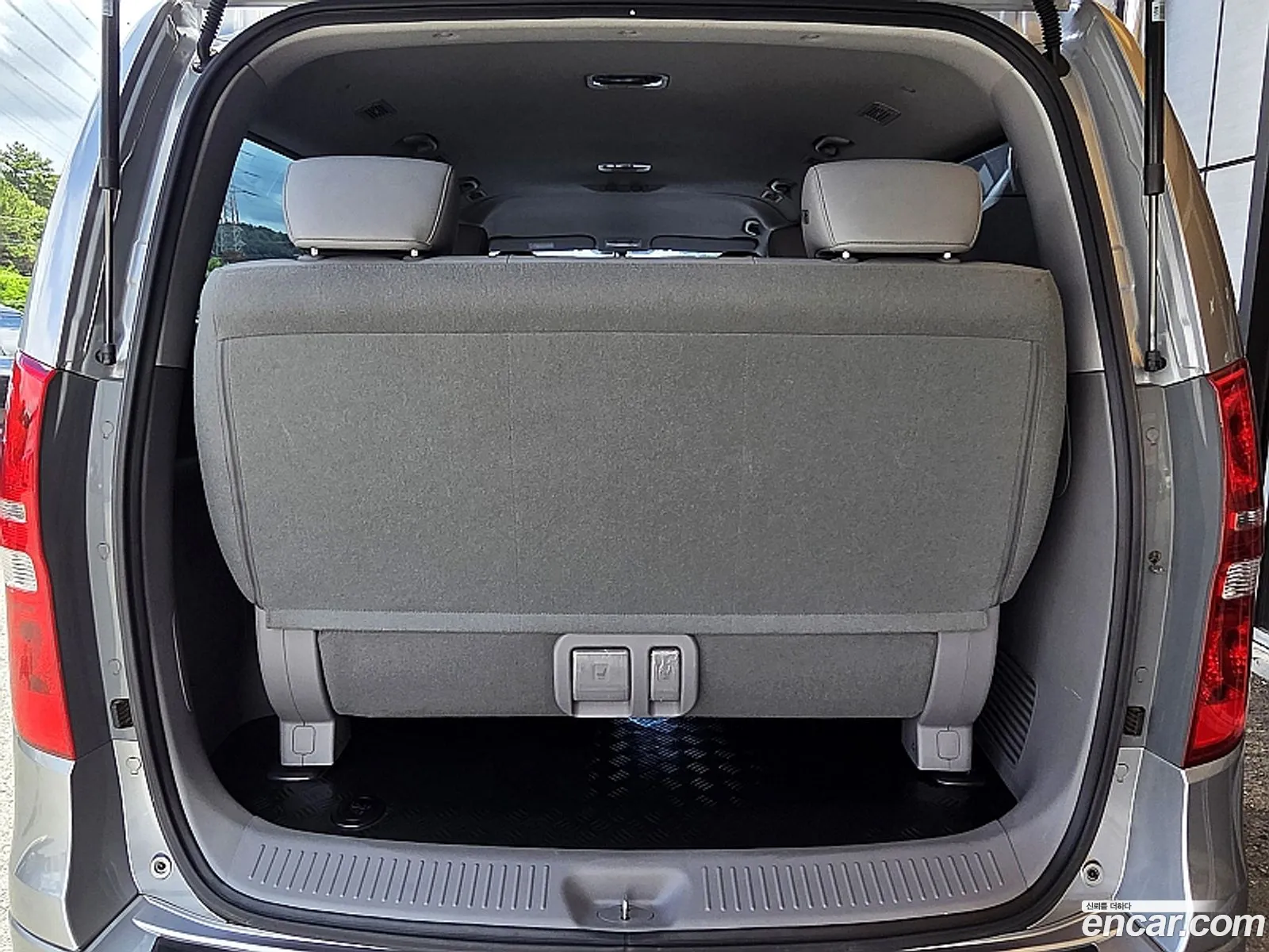 Hyundai Grand Starex 2018 — 14