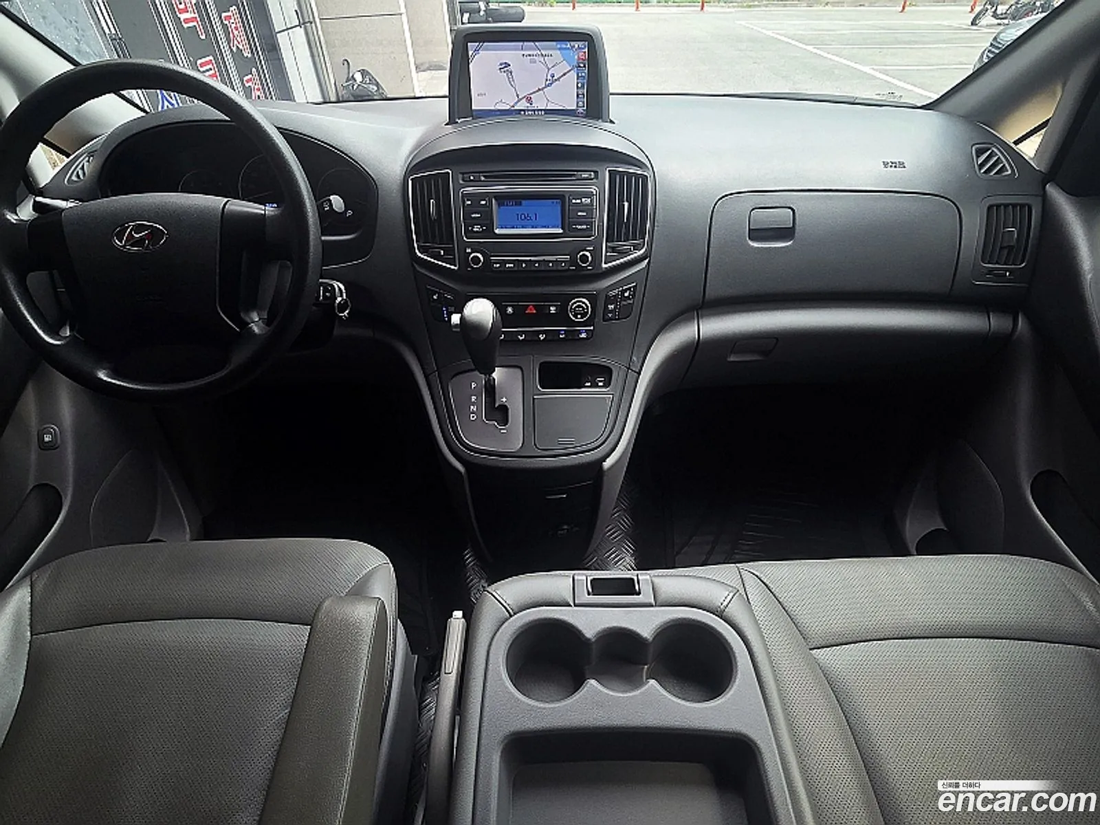 Hyundai Grand Starex 2018 — 12