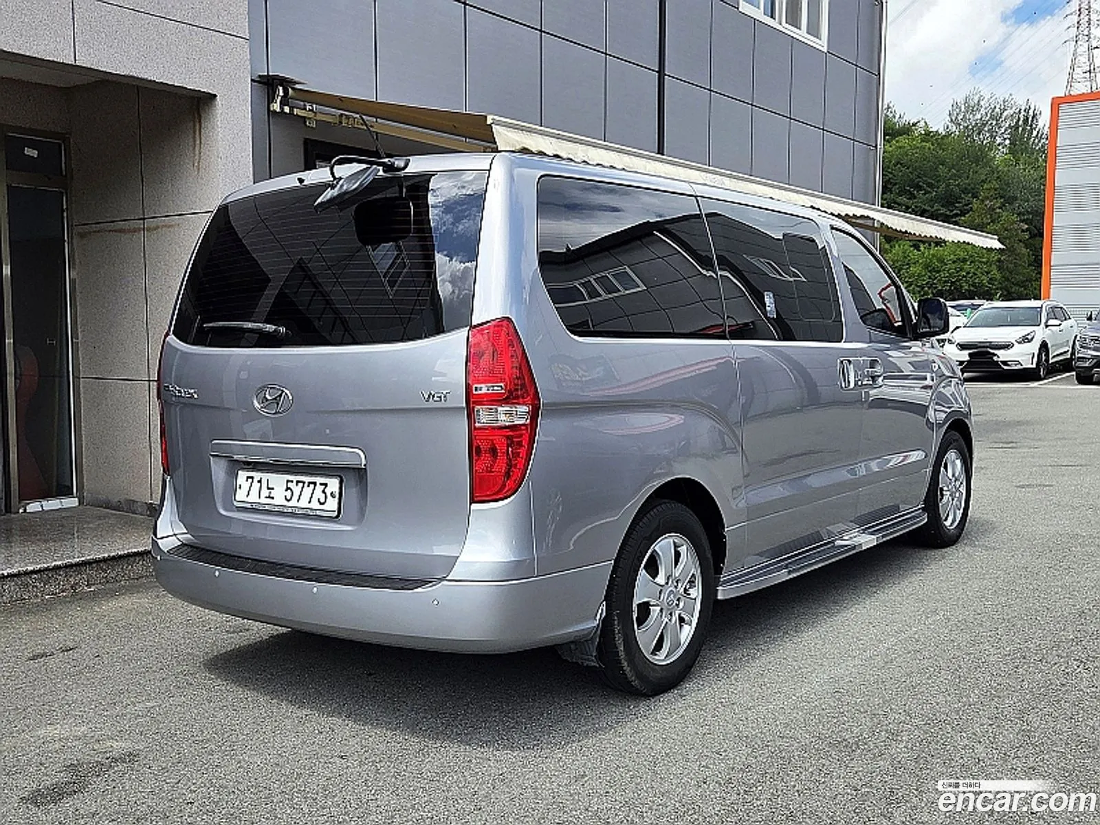 Hyundai Grand Starex 2018 — 2