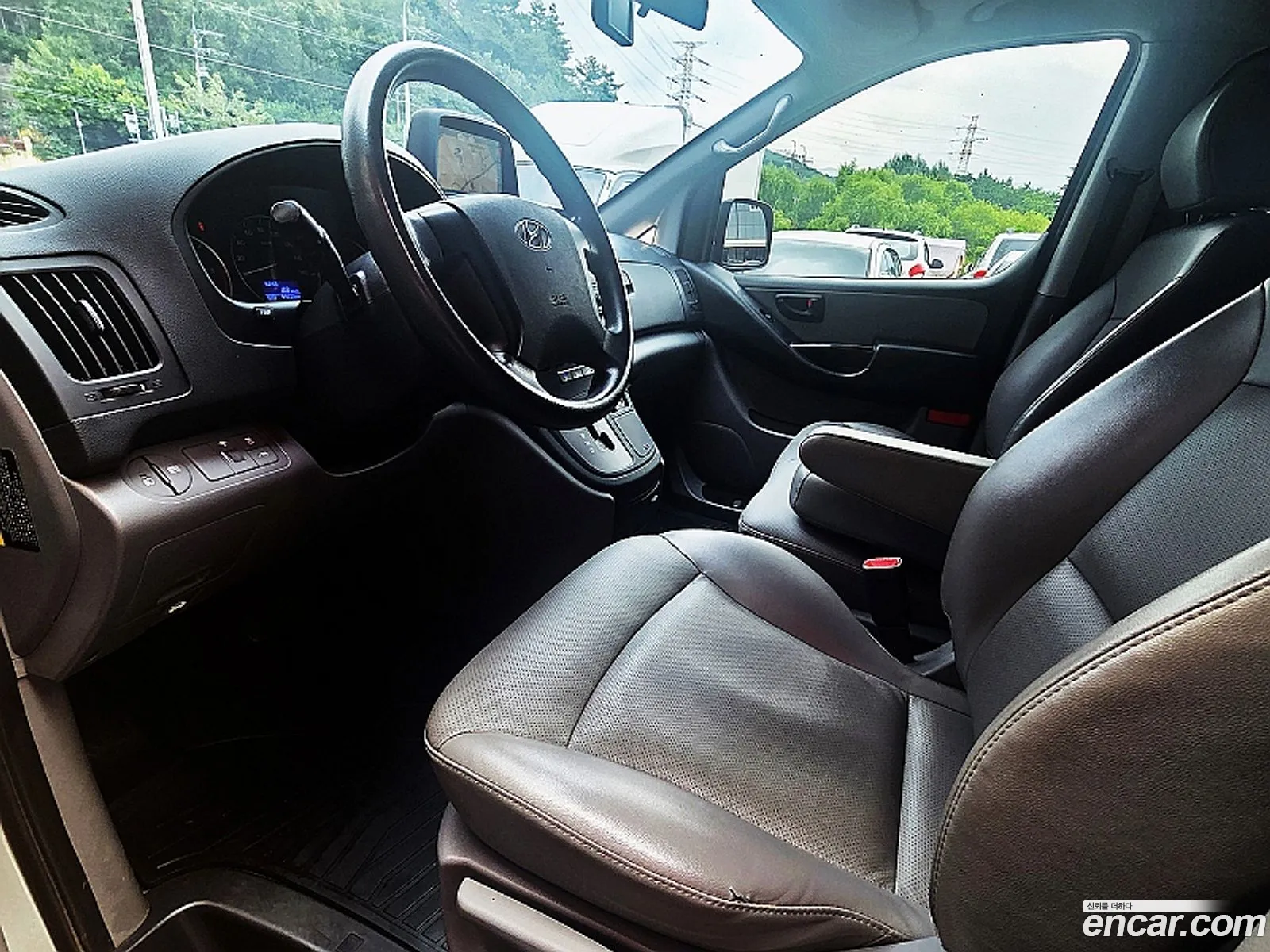 Hyundai Grand Starex 2018 — 15