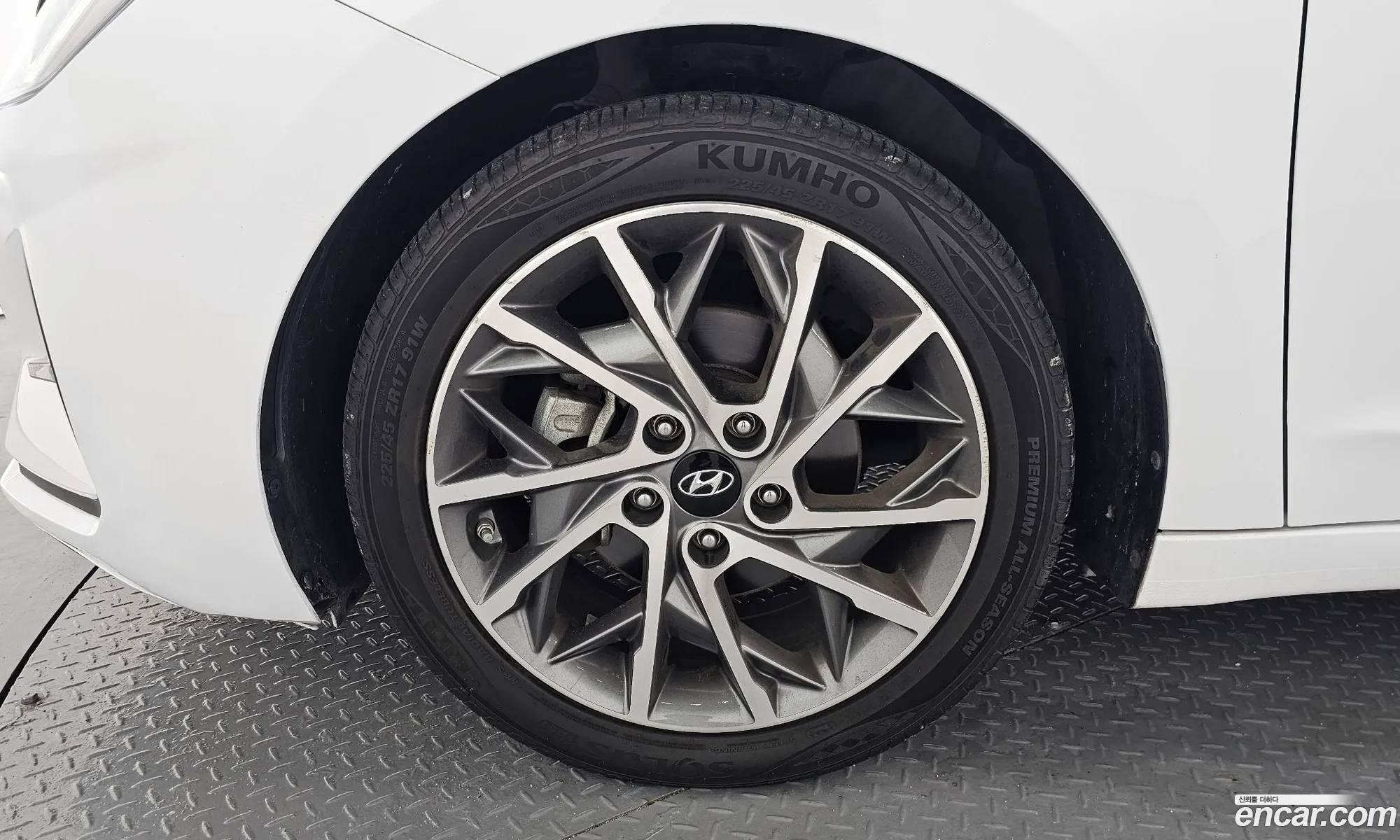 Hyundai Elantra AD 2019 — 7