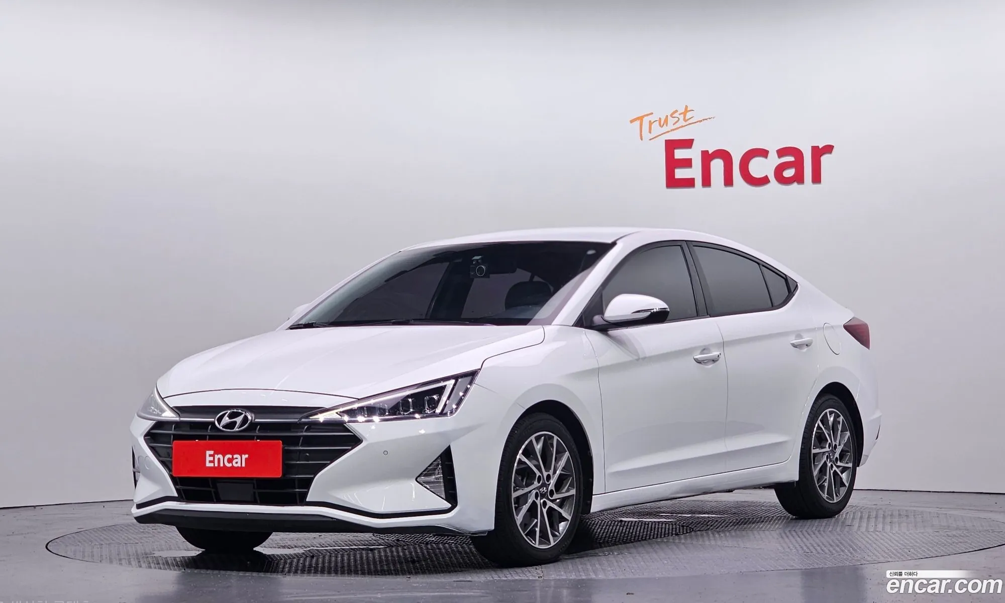 Hyundai Elantra AD 2019 — 15