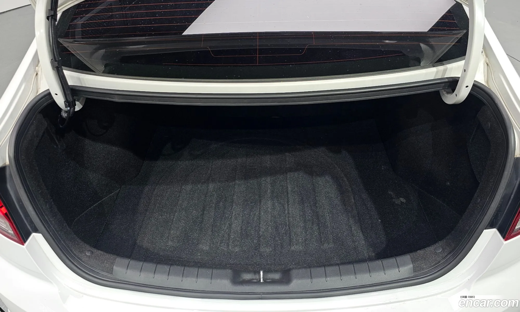Hyundai Elantra AD 2019 — 2