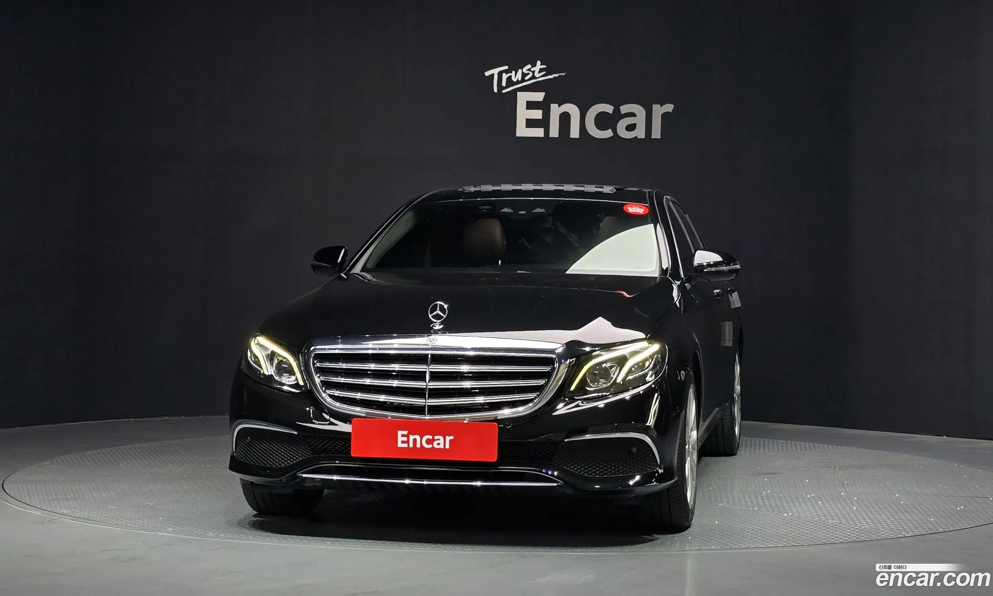 Mercedes-Benz E-Class W213 2018 — 16