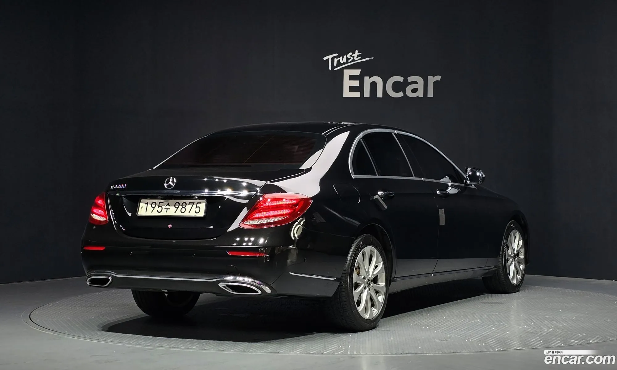 Mercedes-Benz E-Class W213 2018 — 18