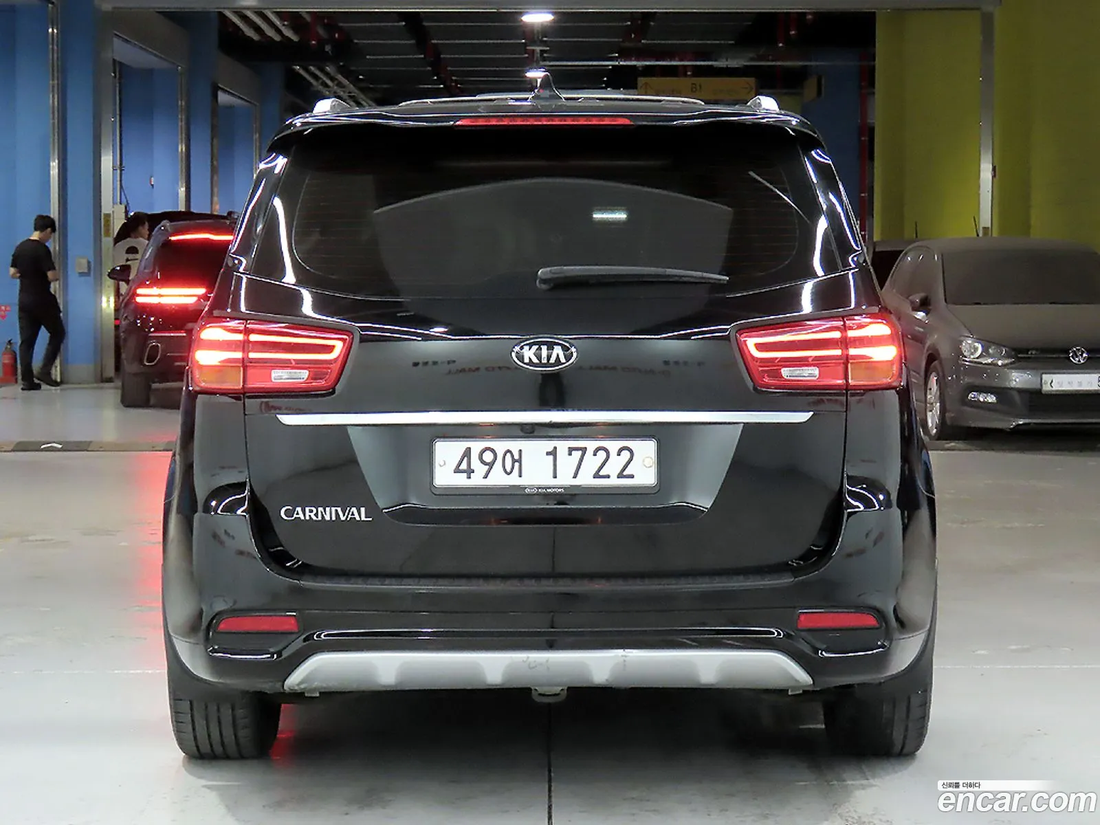 Kia Carnival 2019 — 17
