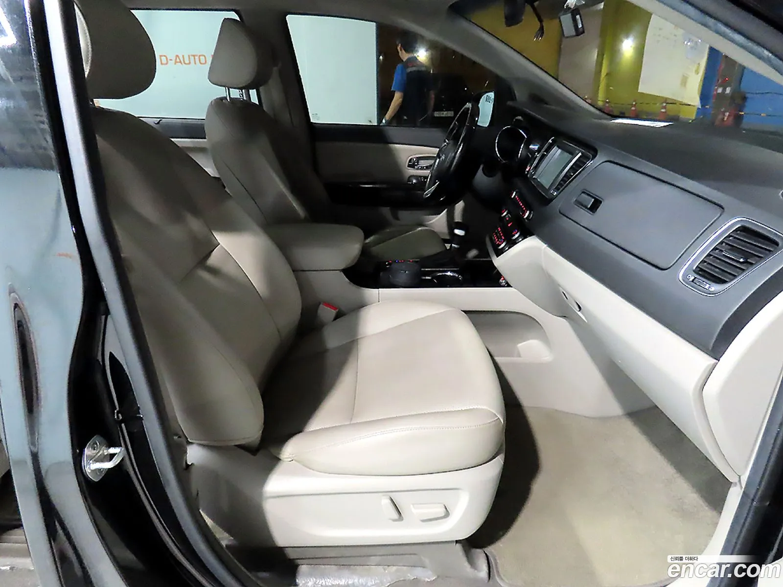 Kia Carnival 2019 — 7